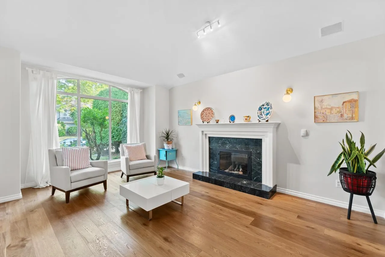 5579 Hankin Drive