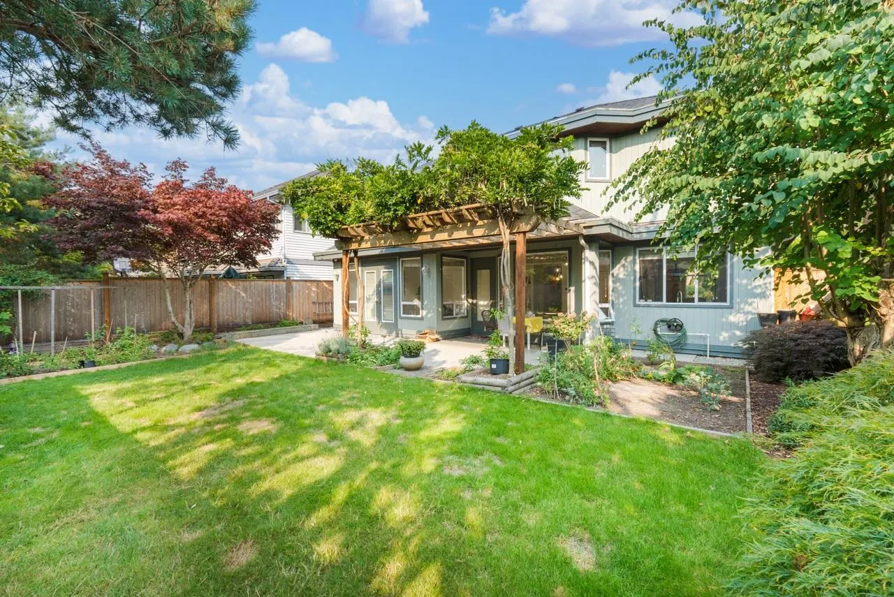5579 Hankin Drive