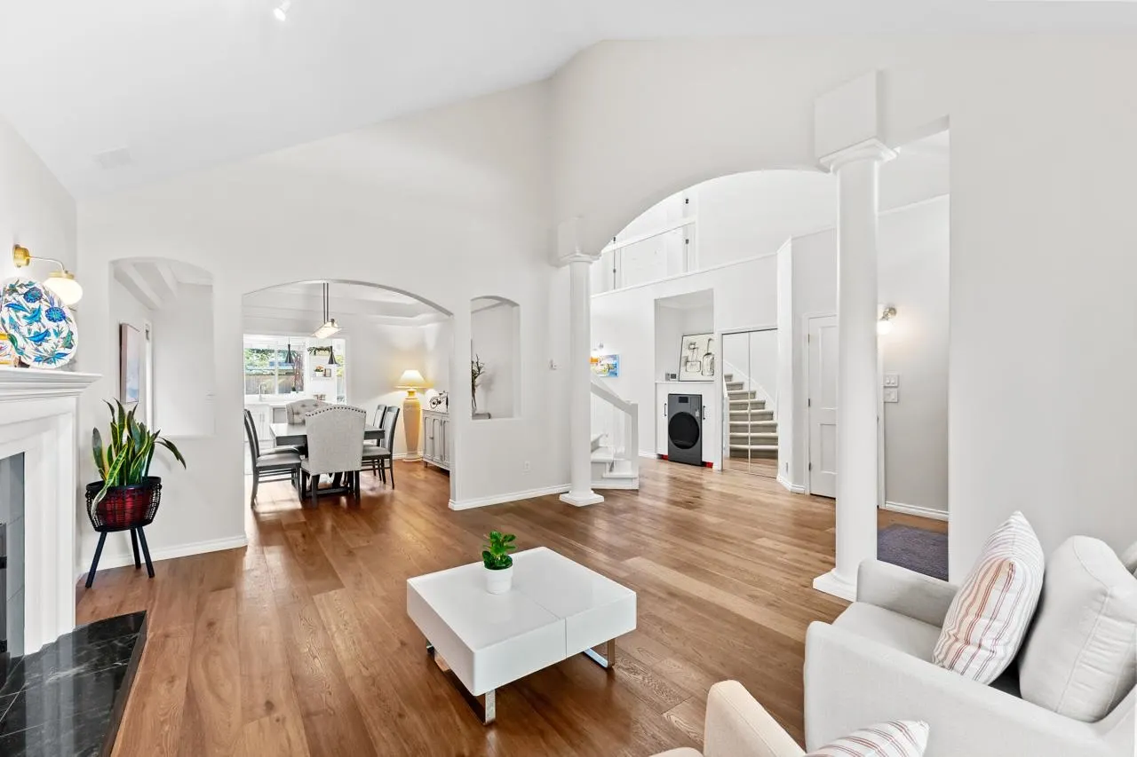 5579 Hankin Drive