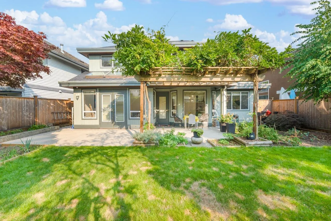 5579 Hankin Drive