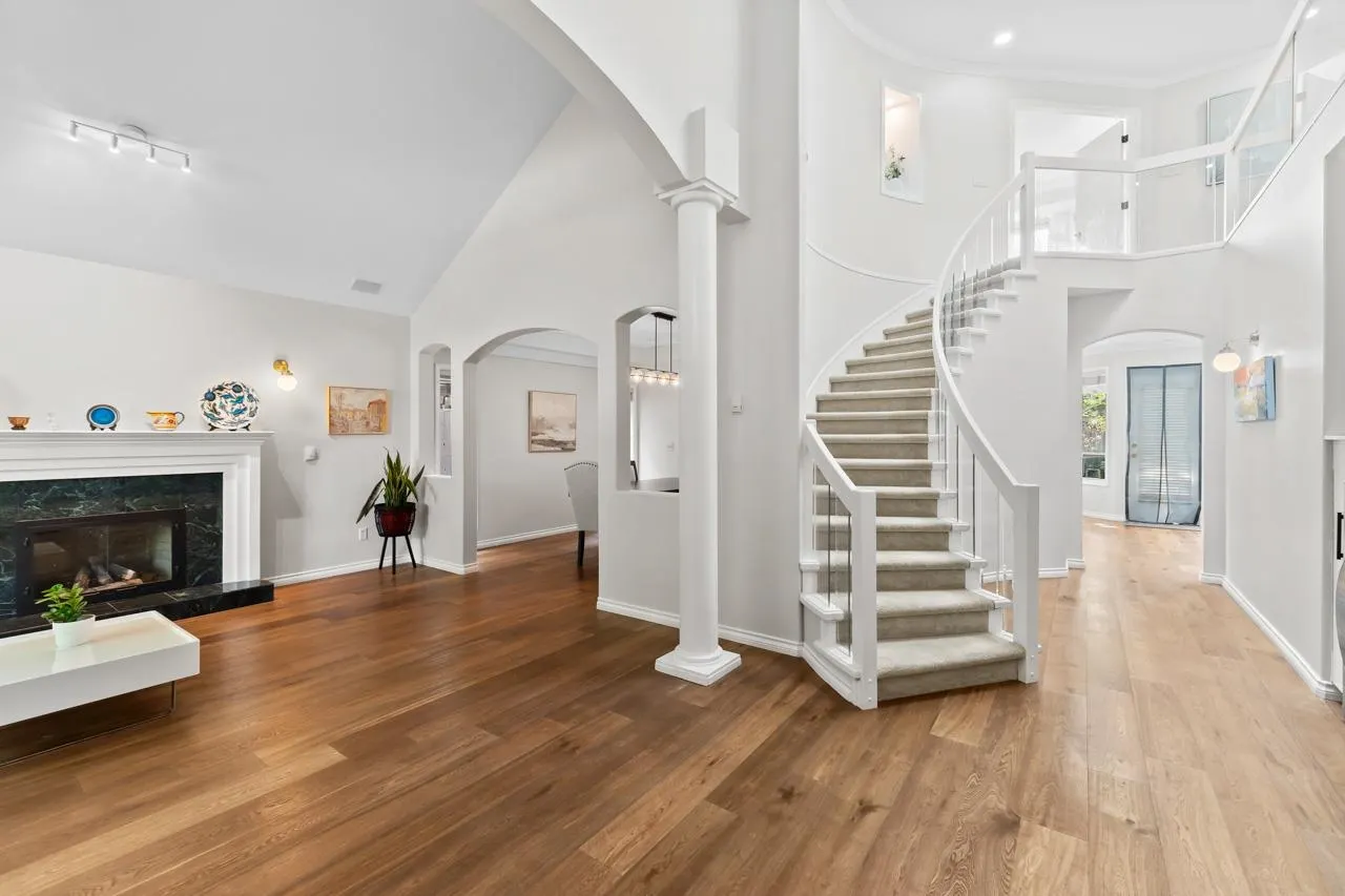 5579 Hankin Drive