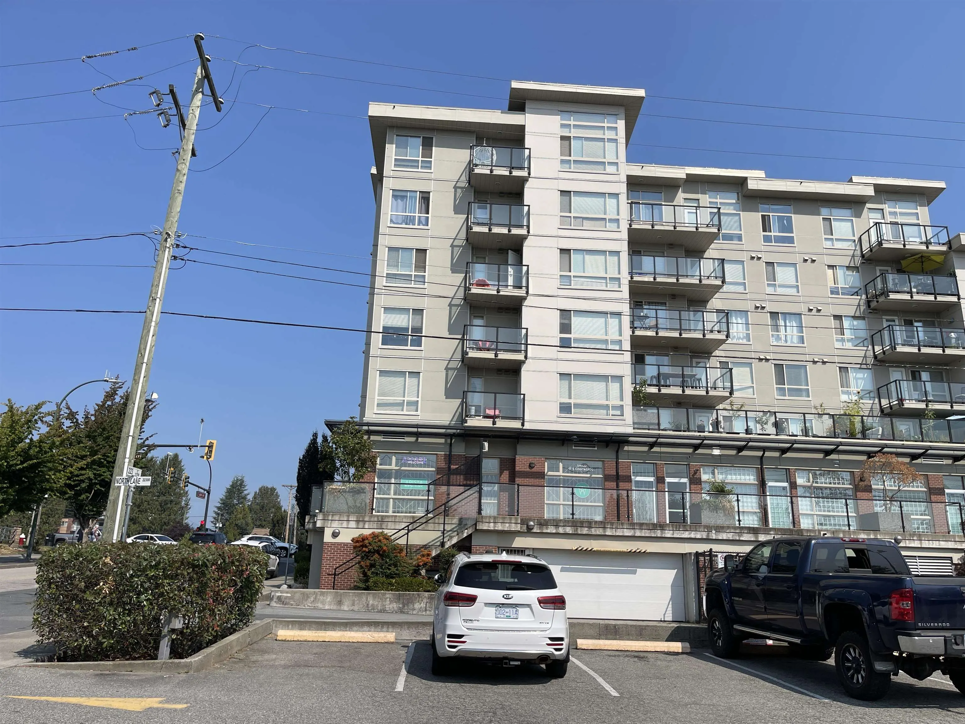 205 22318 Lougheed Highway
