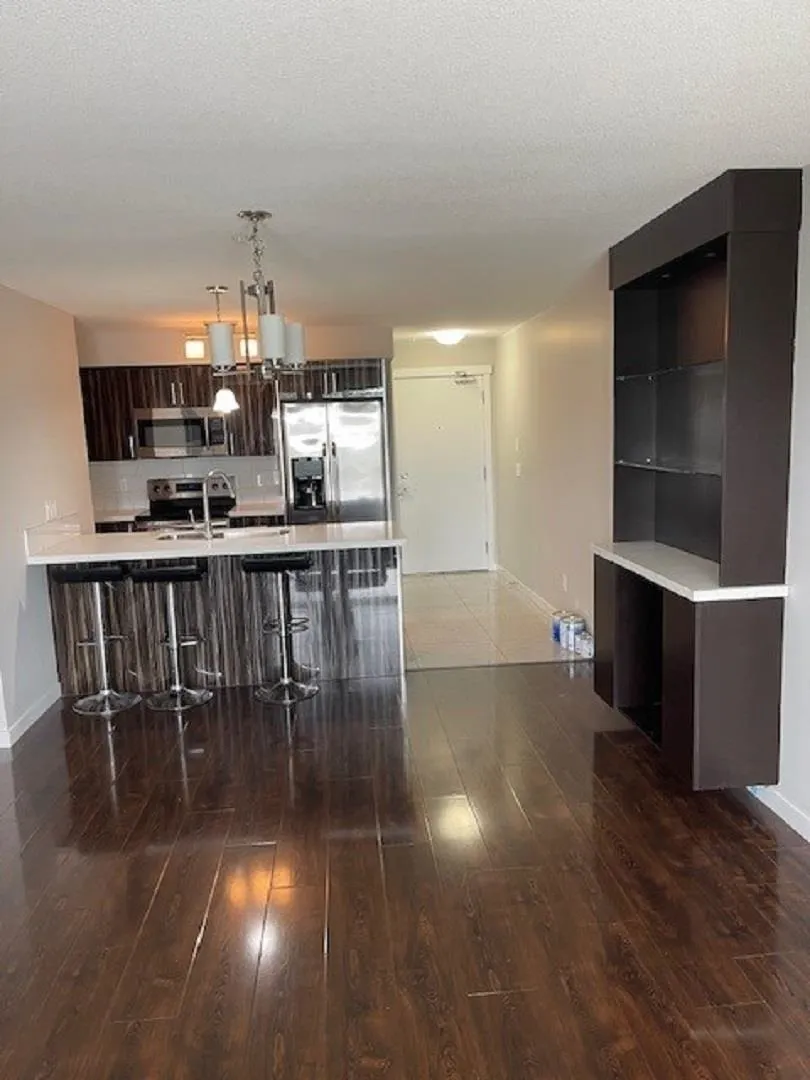 205 22318 Lougheed Highway