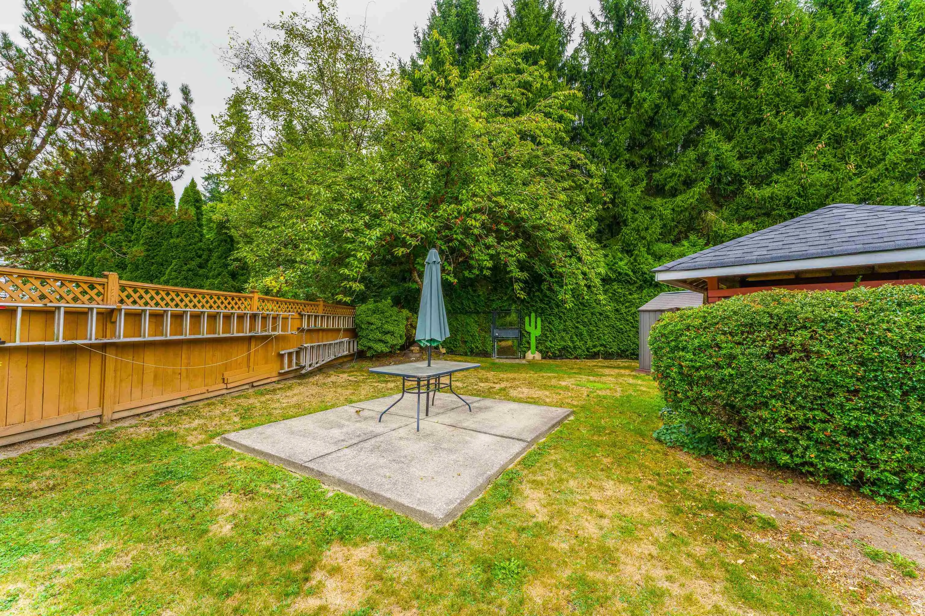 215 22515 116 Avenue