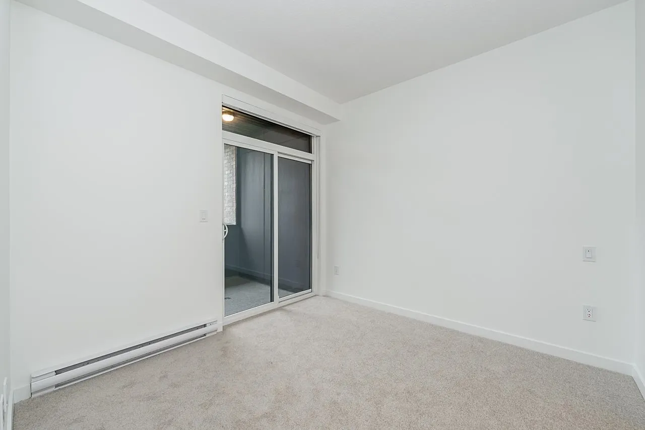 214 15738 85 Avenue