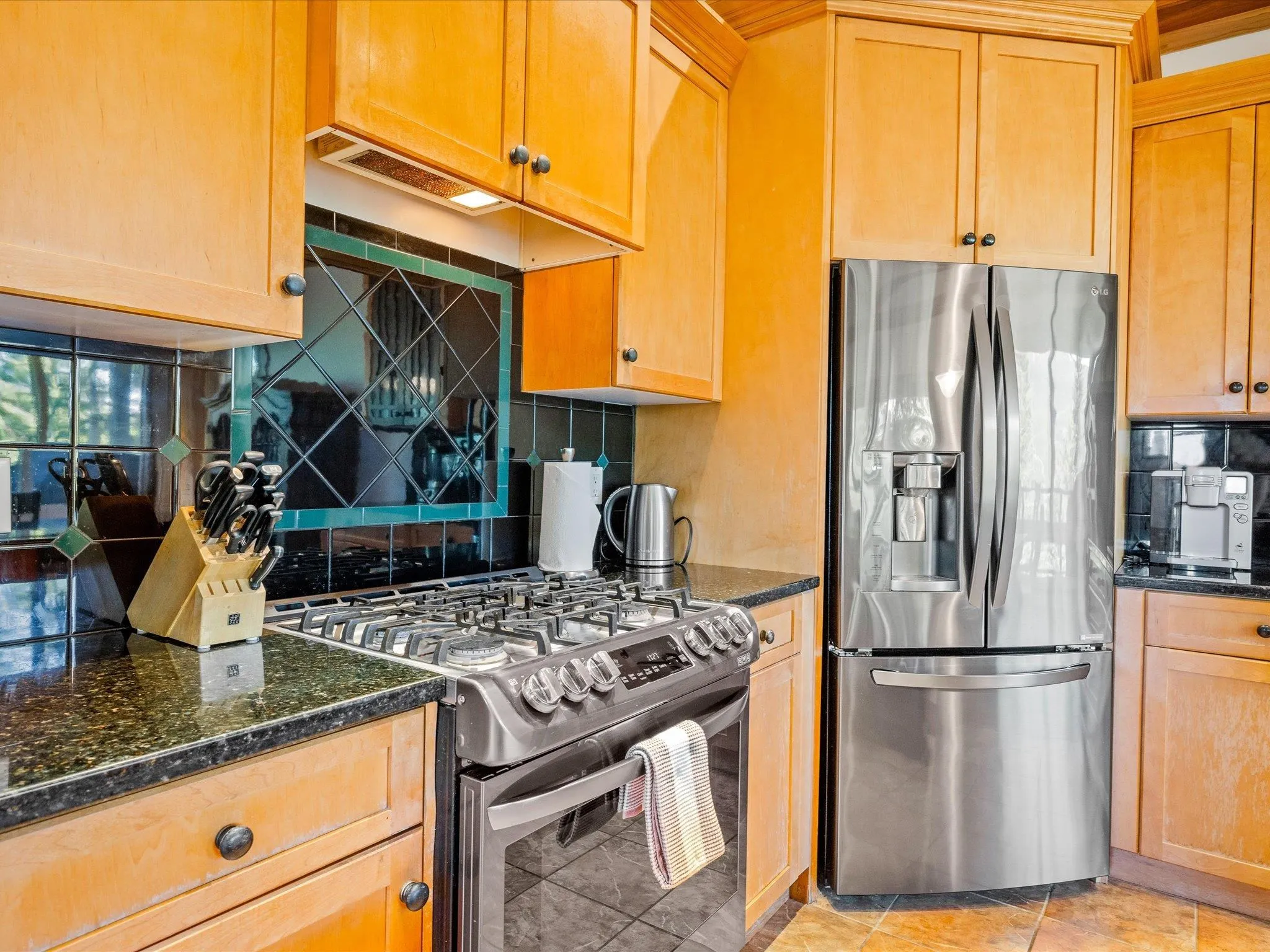 2314 Cayley Close