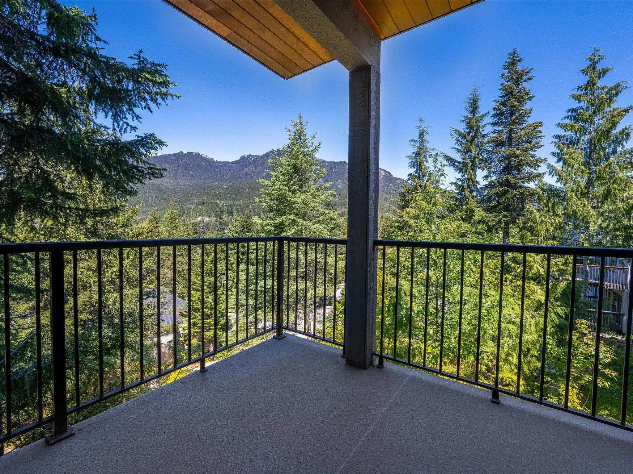 2314 Cayley Close