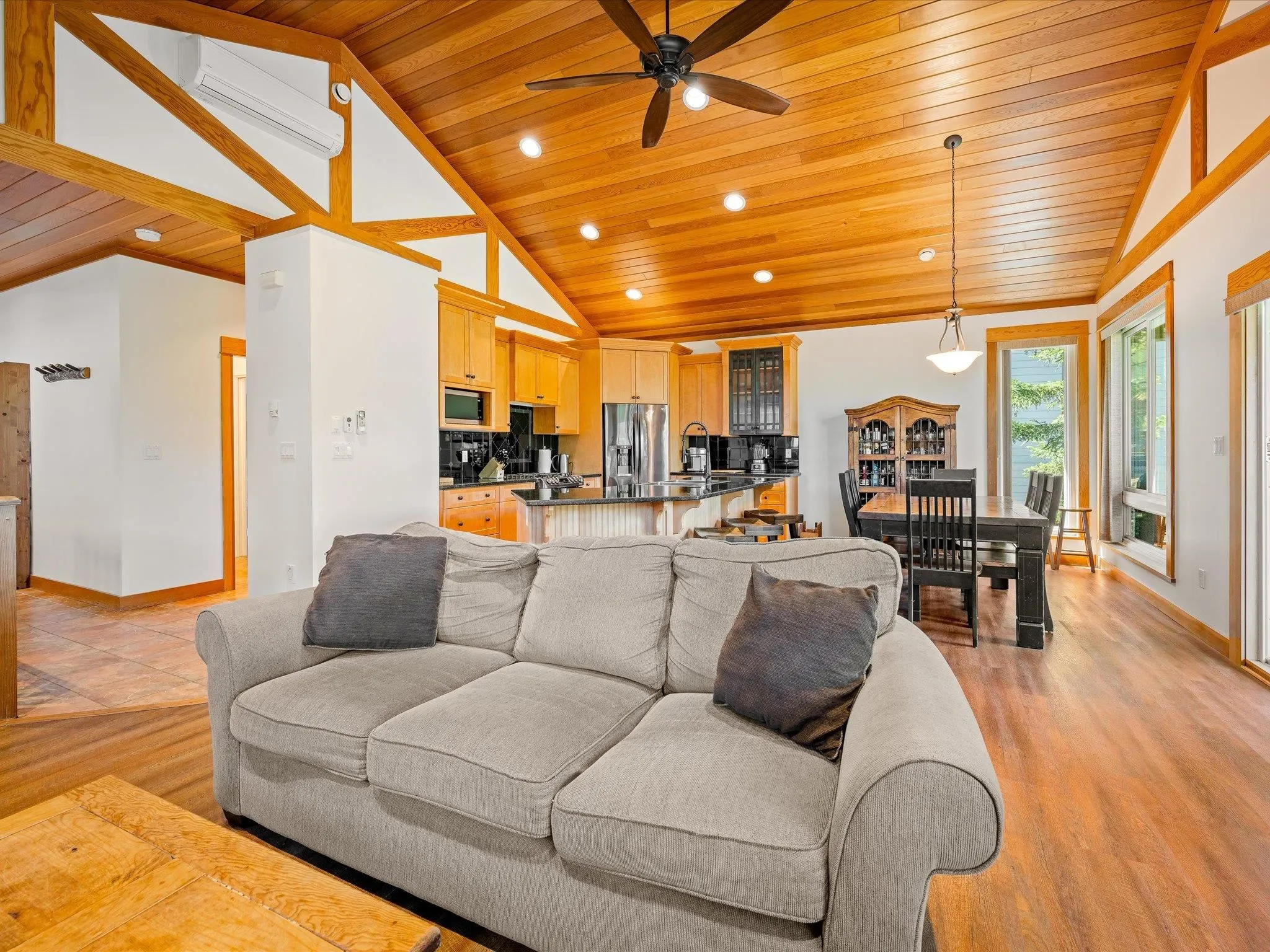 2314 Cayley Close