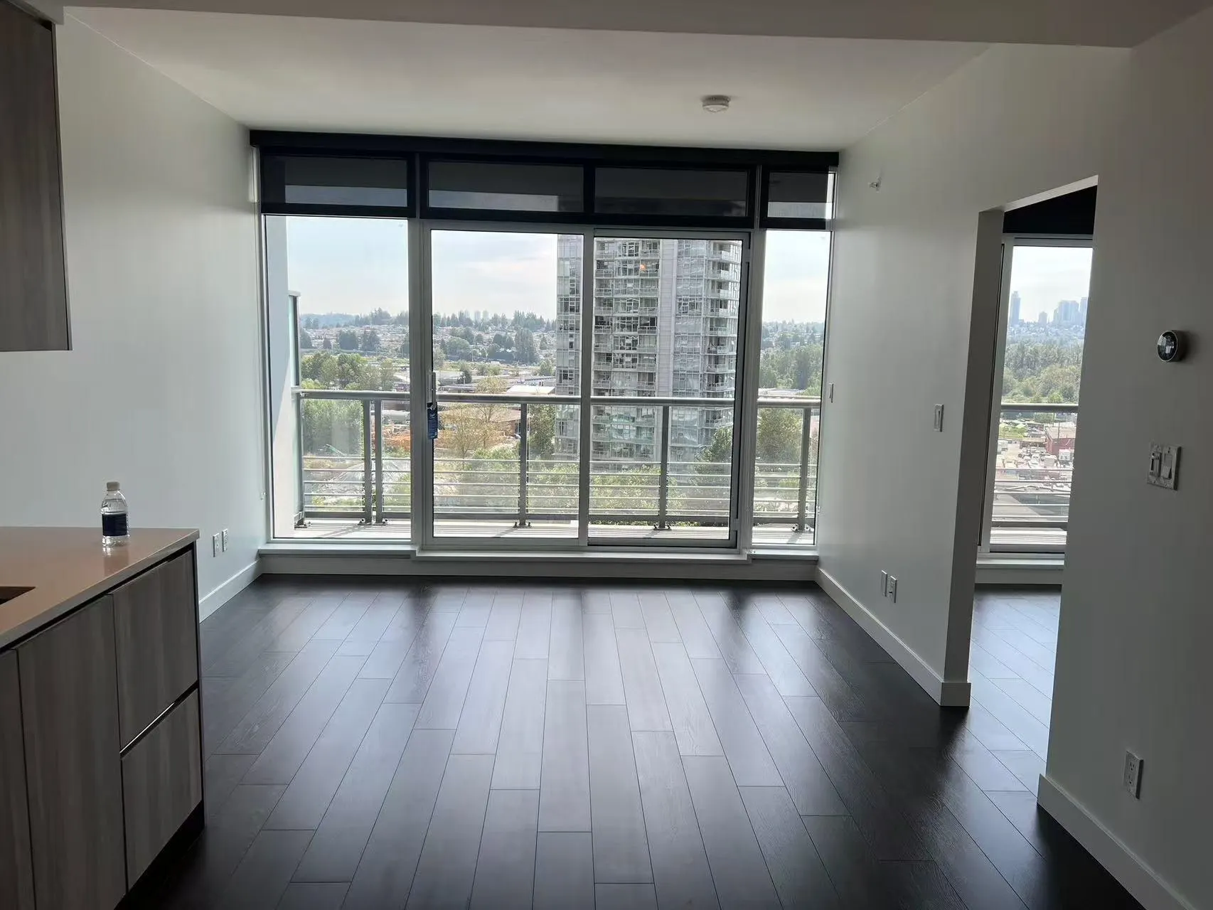 410 4720 Lougheed Highway