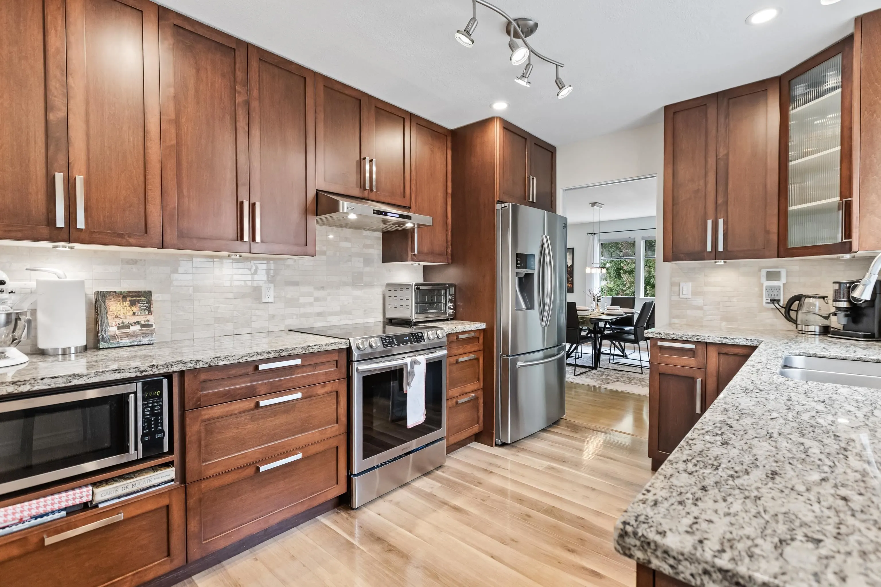 2024 Leggatt Place