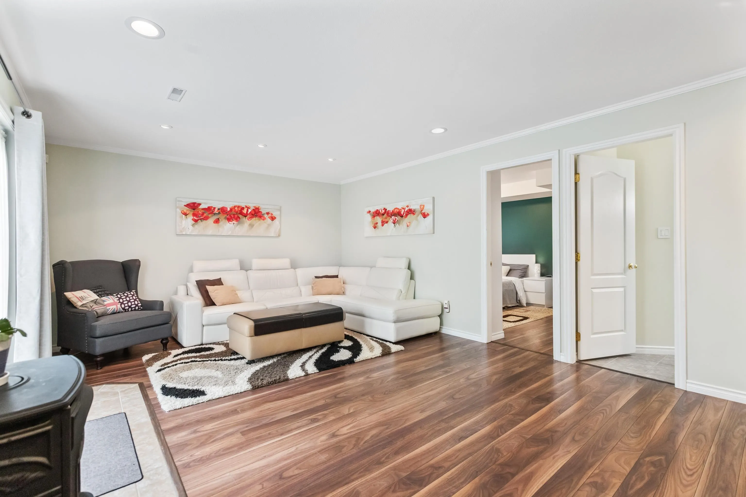2024 Leggatt Place