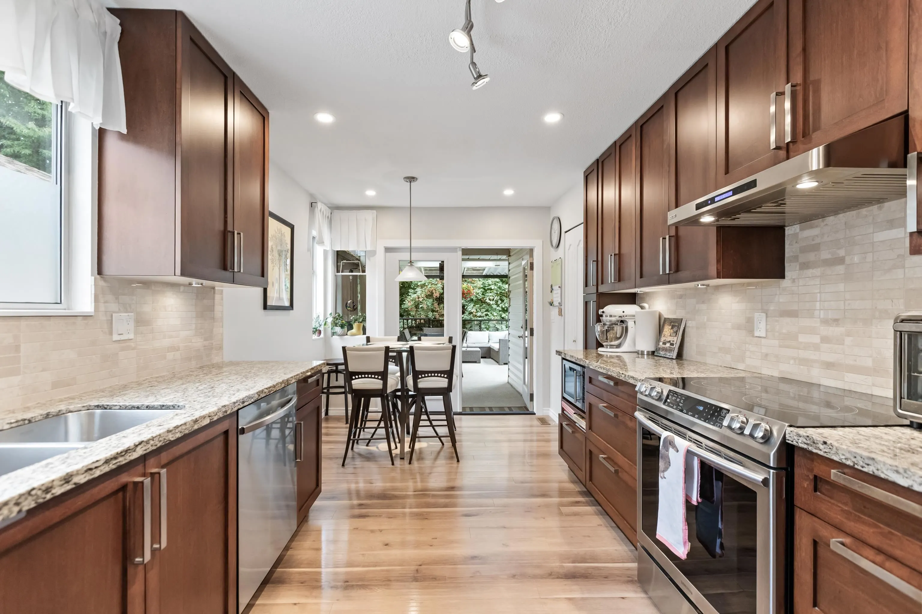 2024 Leggatt Place