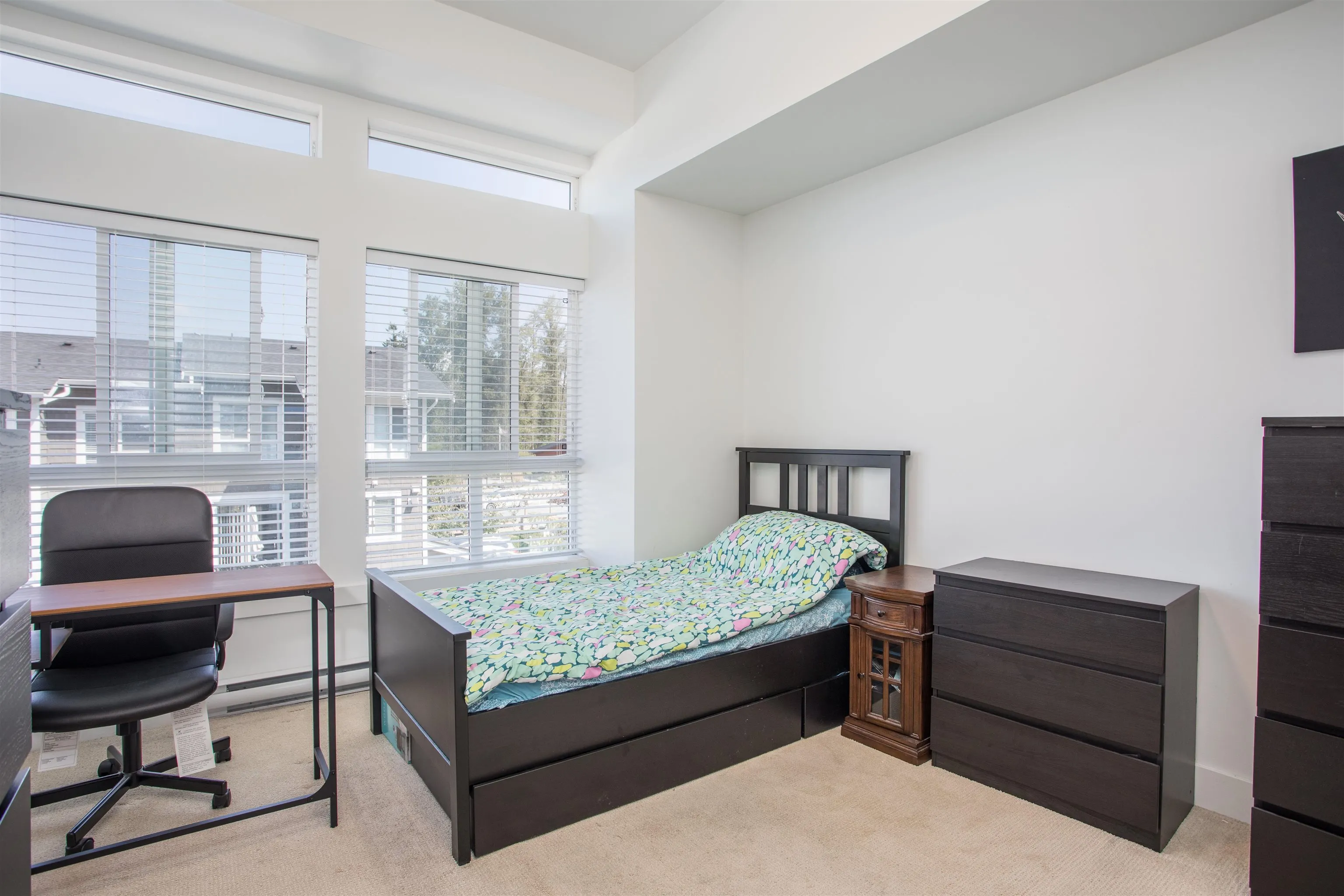12 24108 104 Avenue