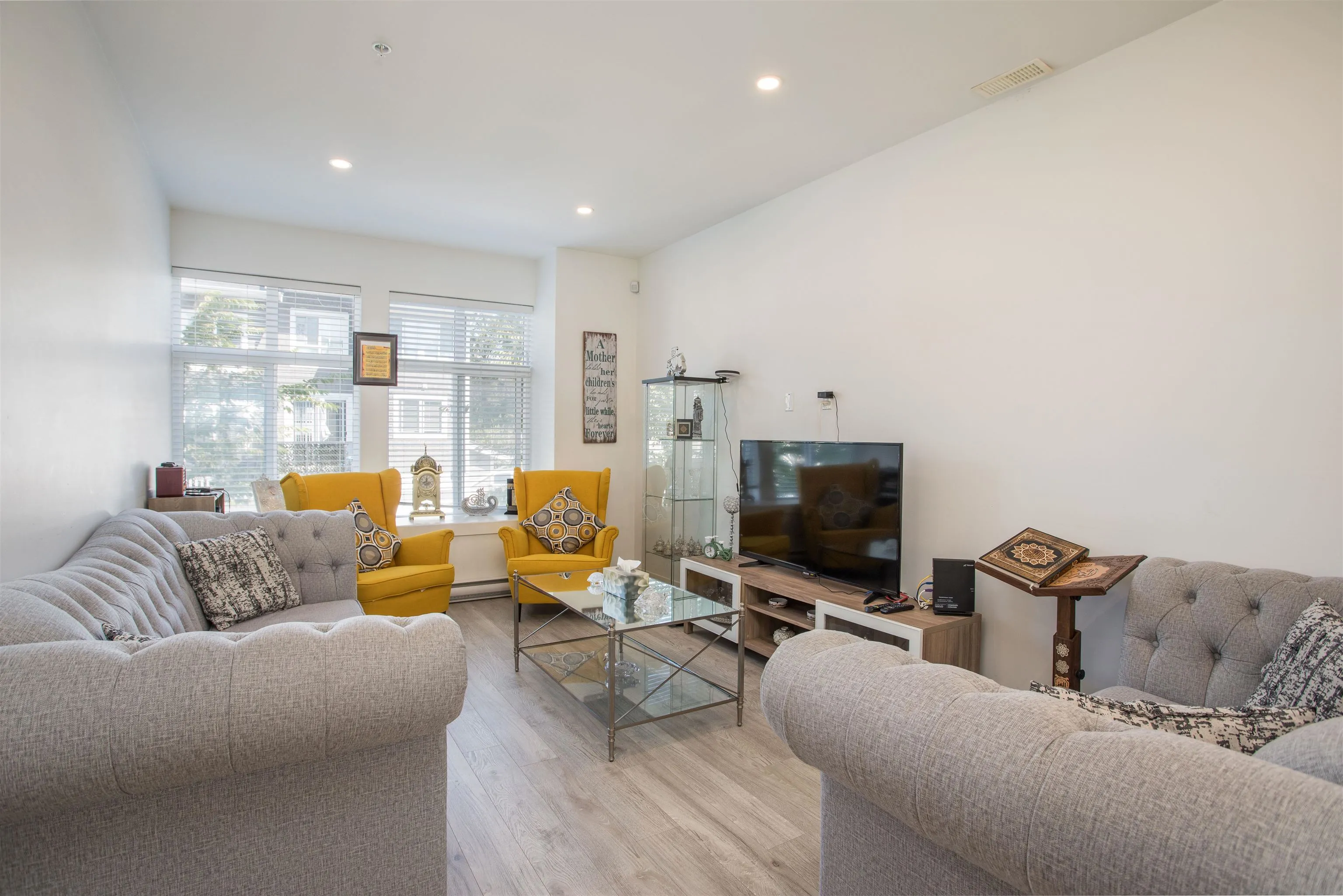 12 24108 104 Avenue