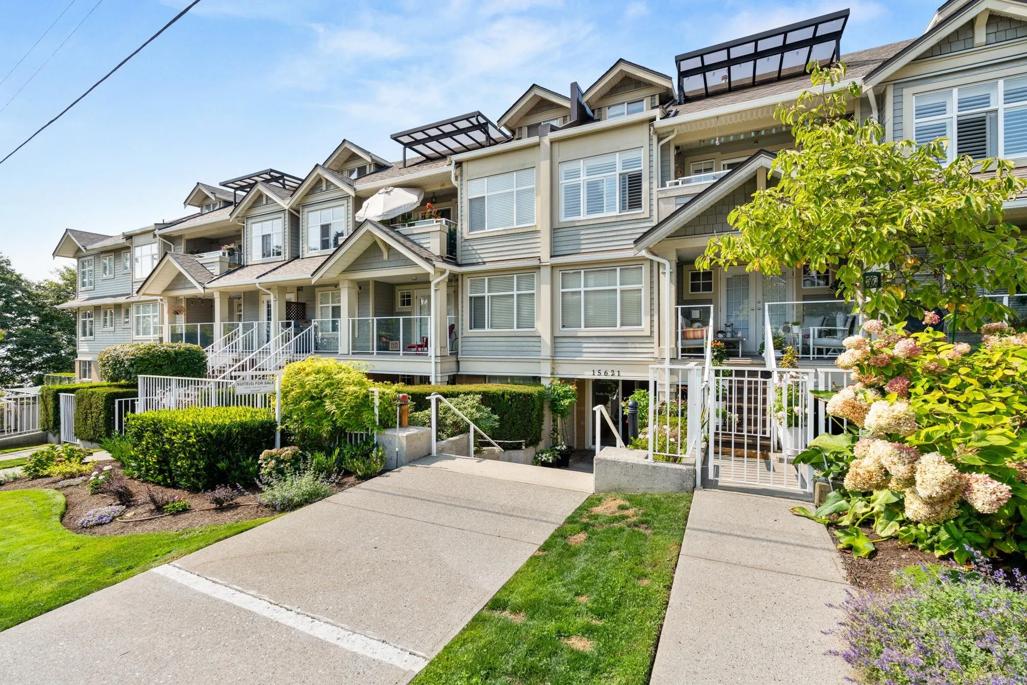203 15621 Marine Drive