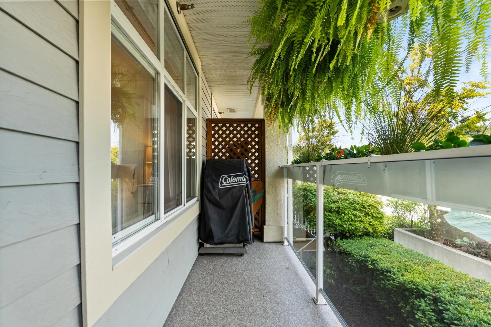 203 15621 Marine Drive