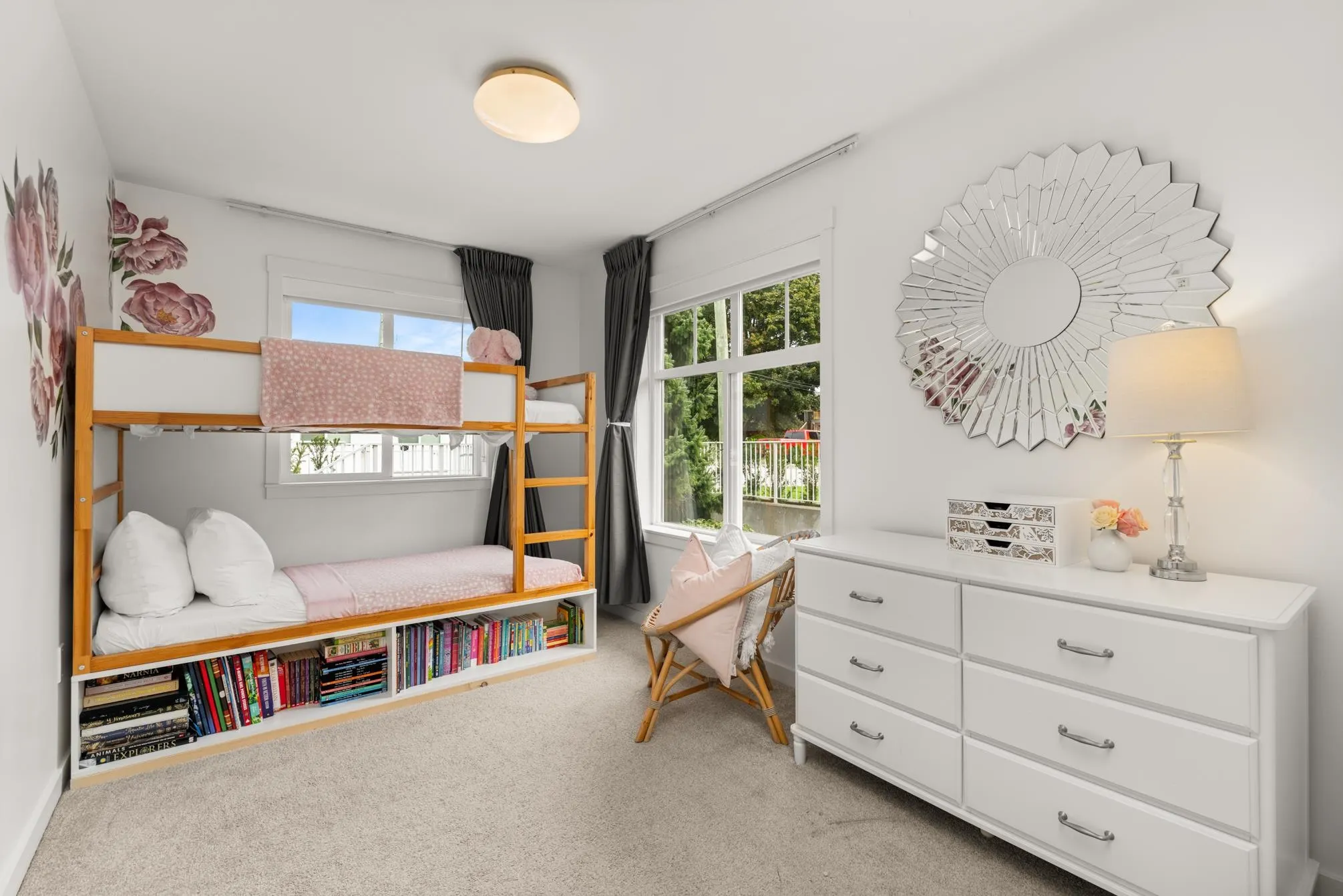 203 15621 Marine Drive