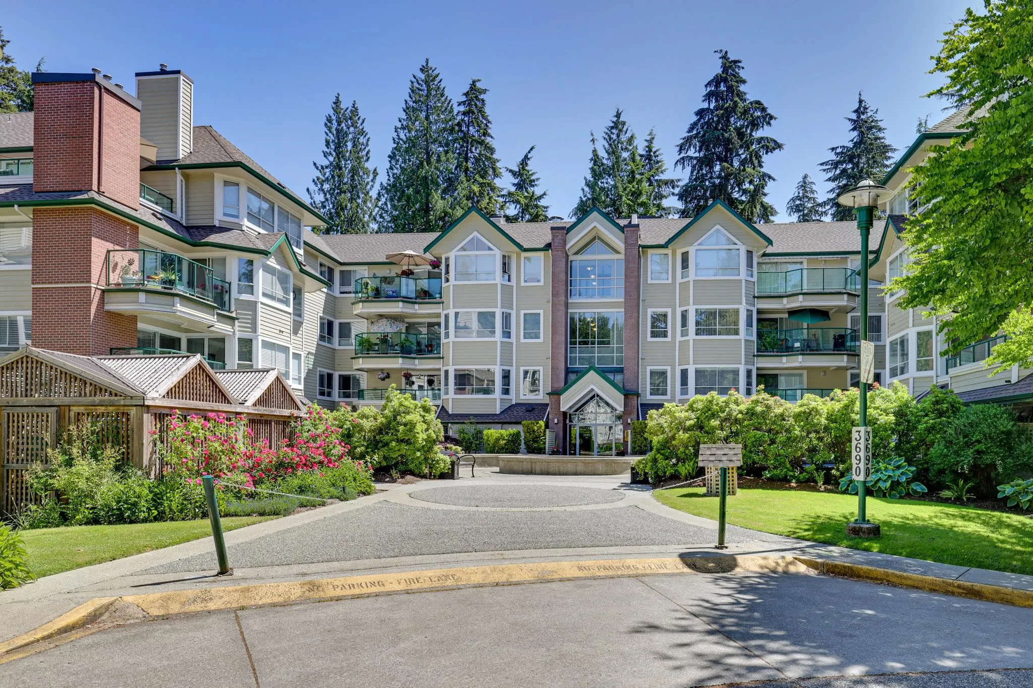 104 3690 Banff Court
