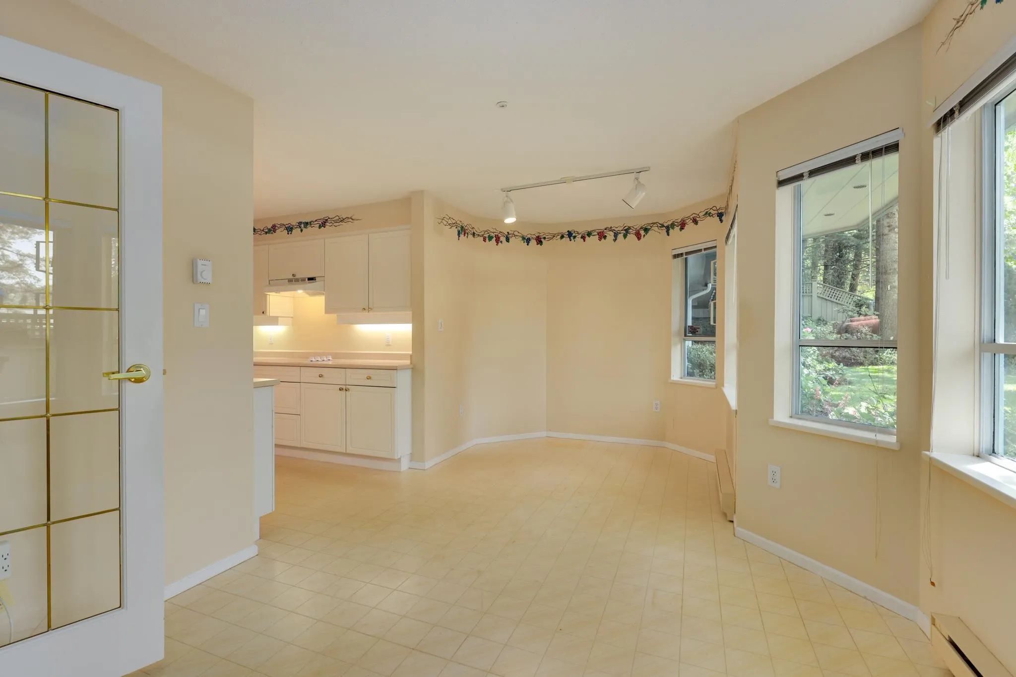 104 3690 Banff Court