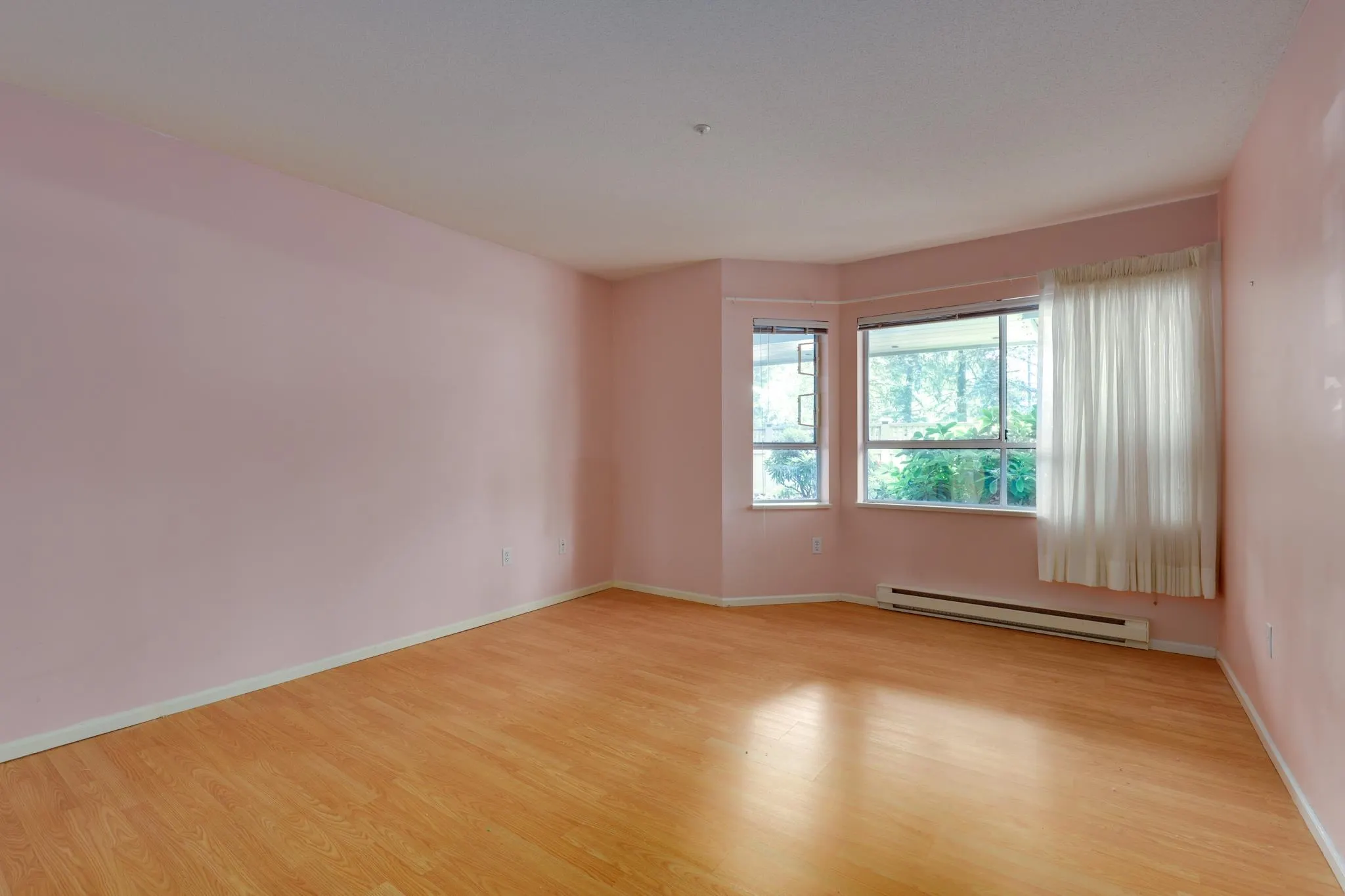 104 3690 Banff Court