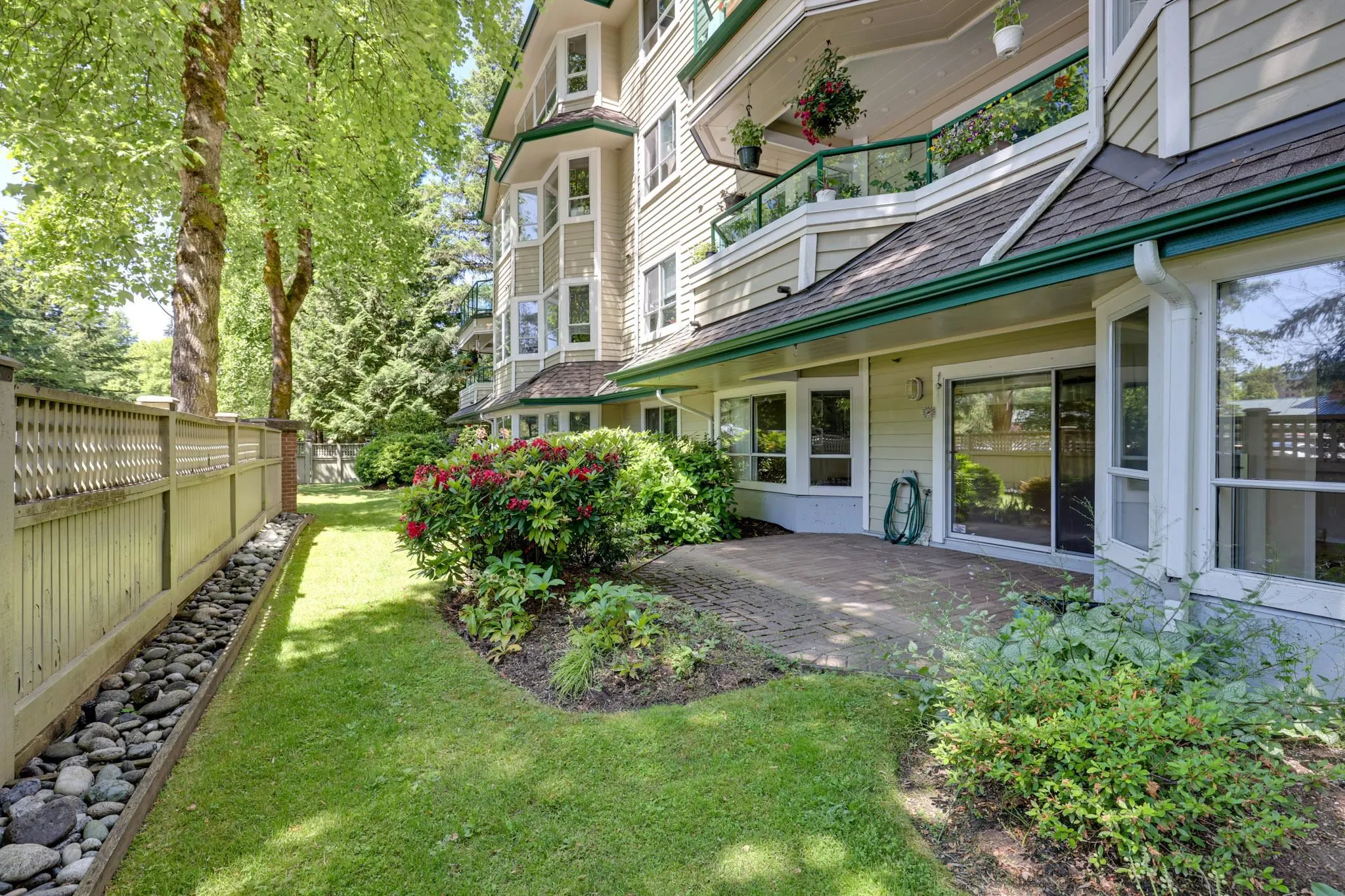 104 3690 Banff Court