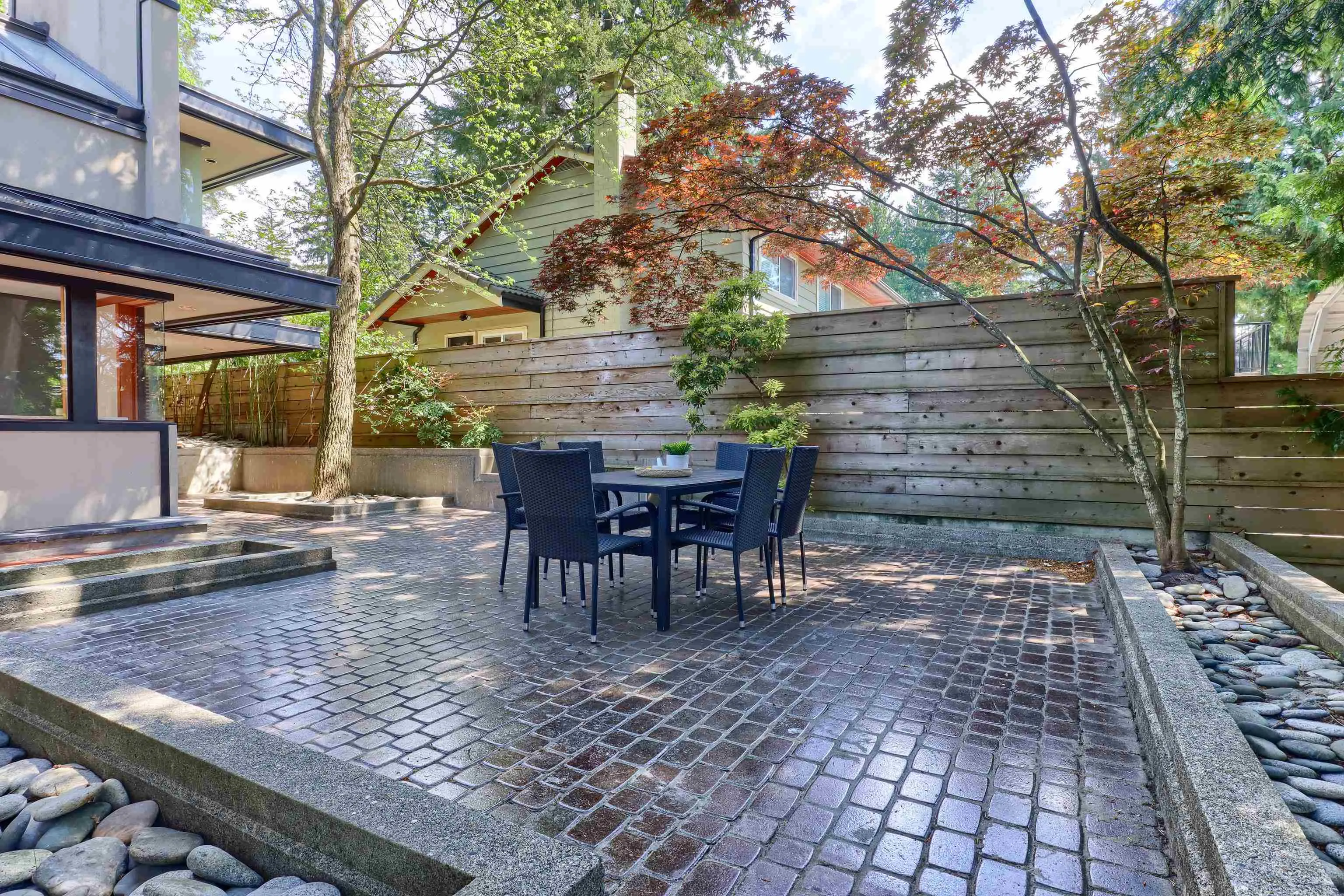 2423 Birney Place
