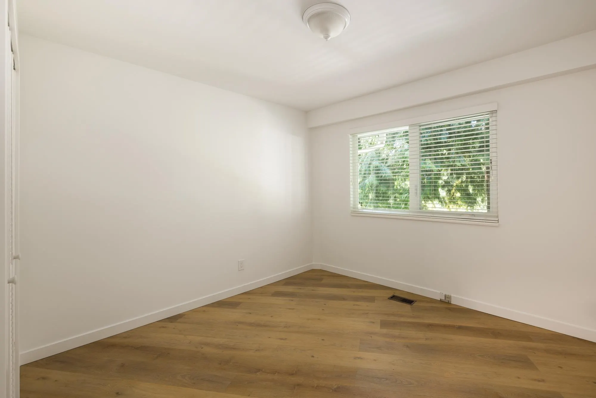 5733 Bluebell Drive