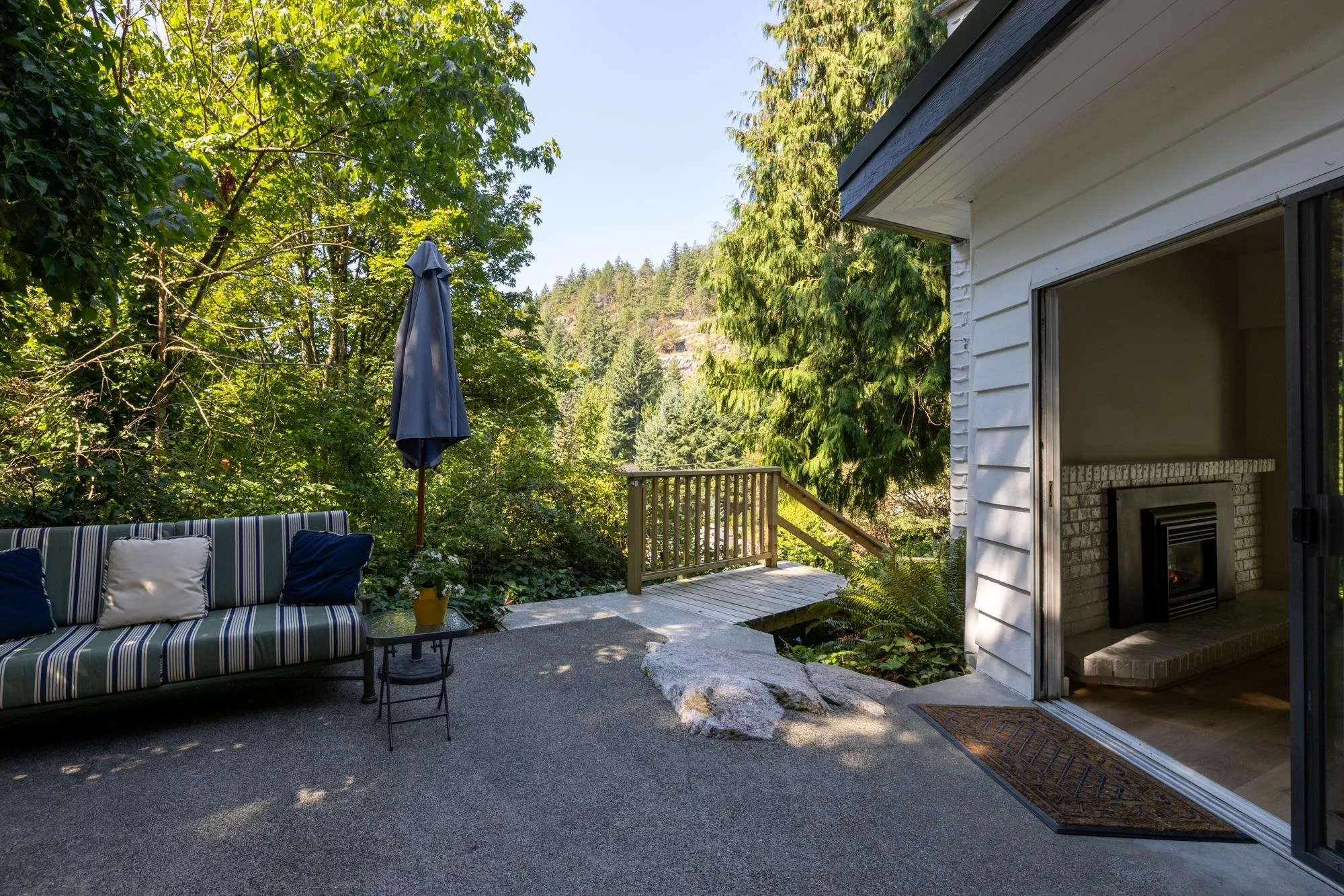 5733 Bluebell Drive