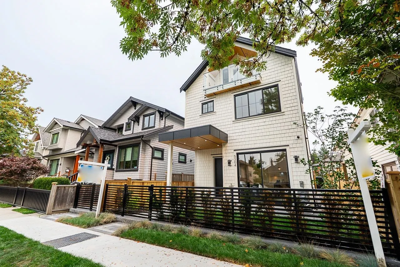 1 5304 Elgin Street