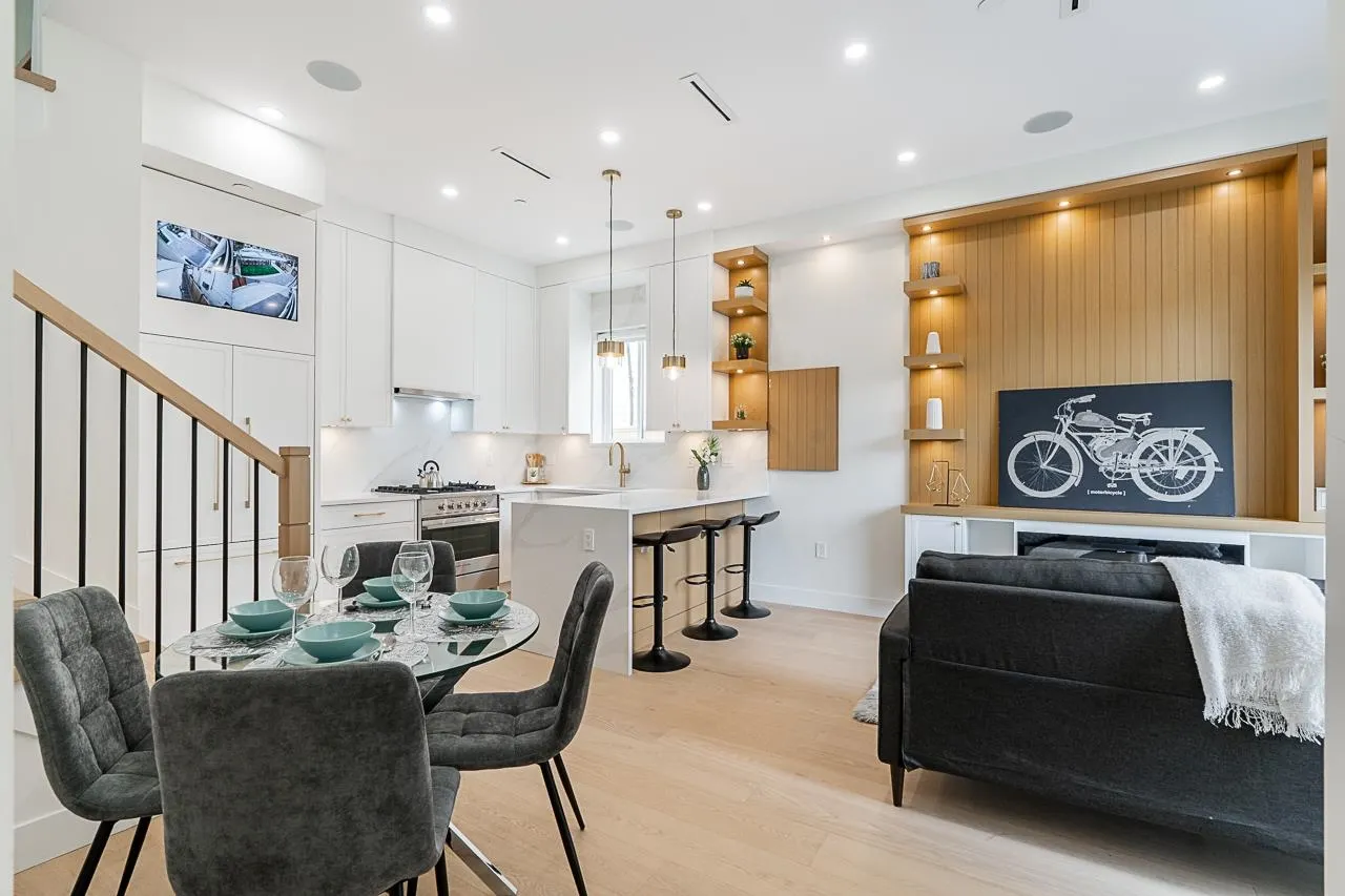 1 5304 Elgin Street