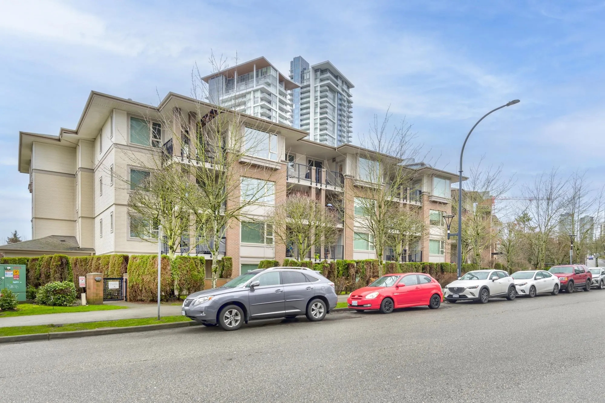 305 4728 Dawson Street