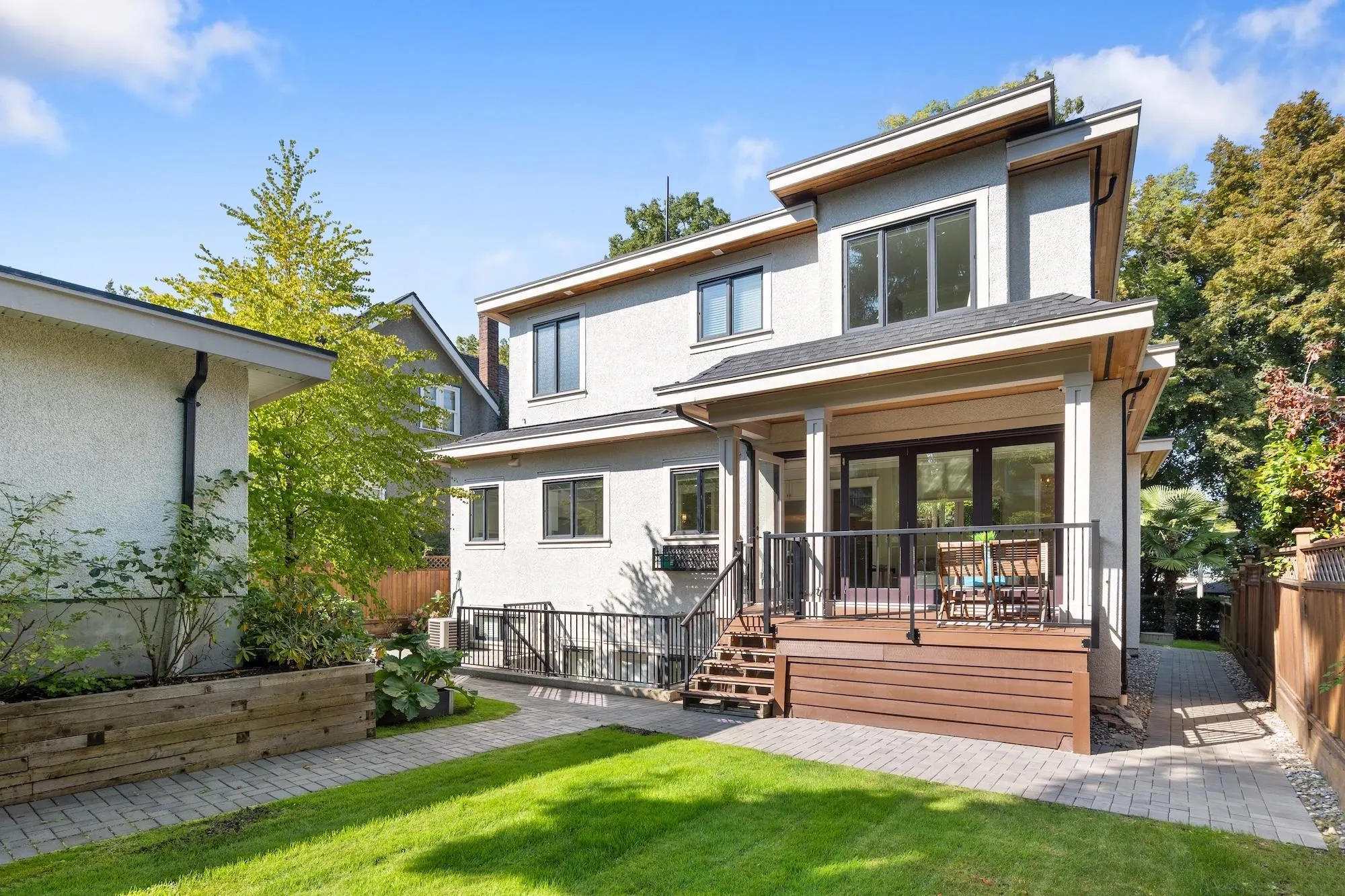 4146 Crown Crescent