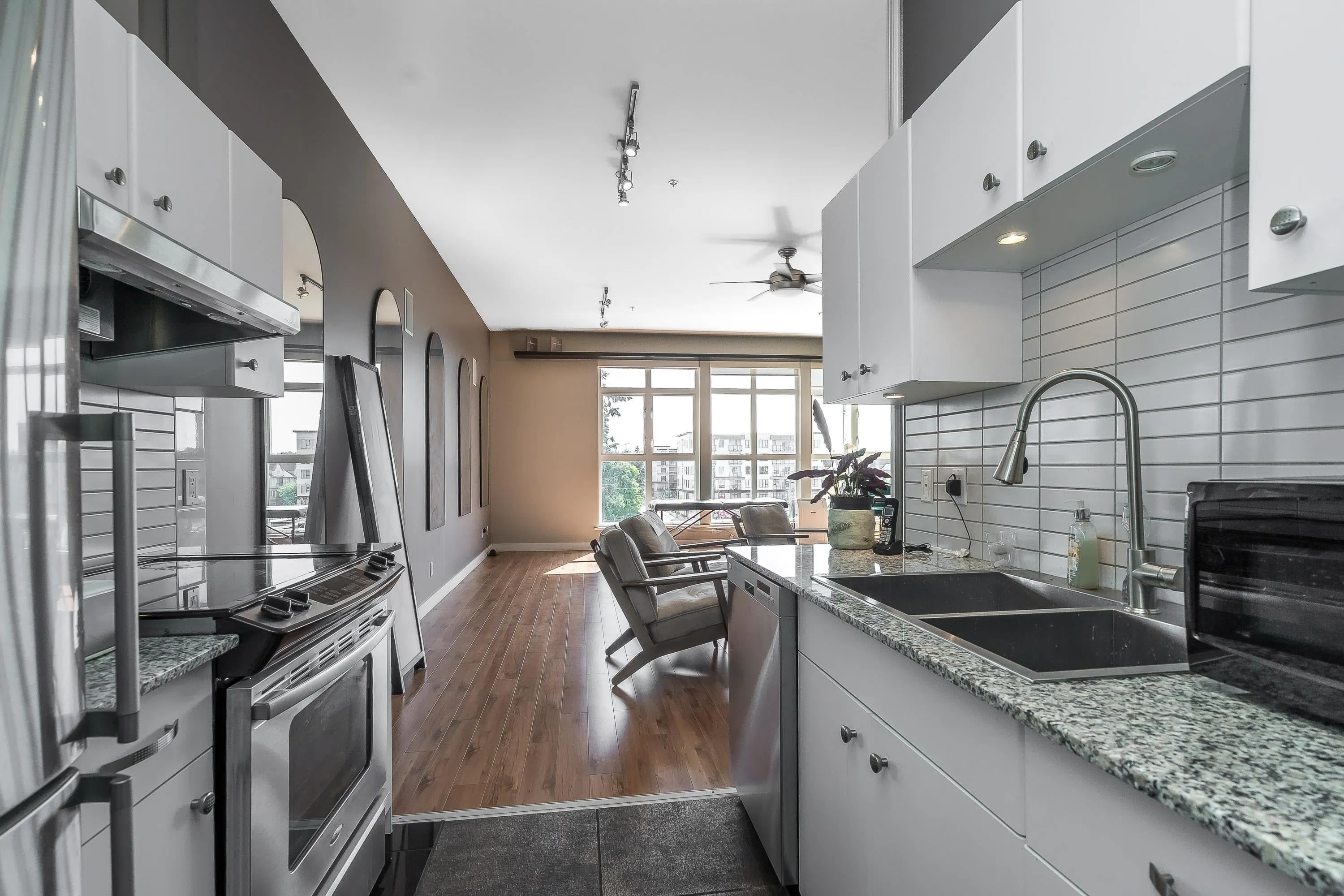 409 20238 Fraser Highway