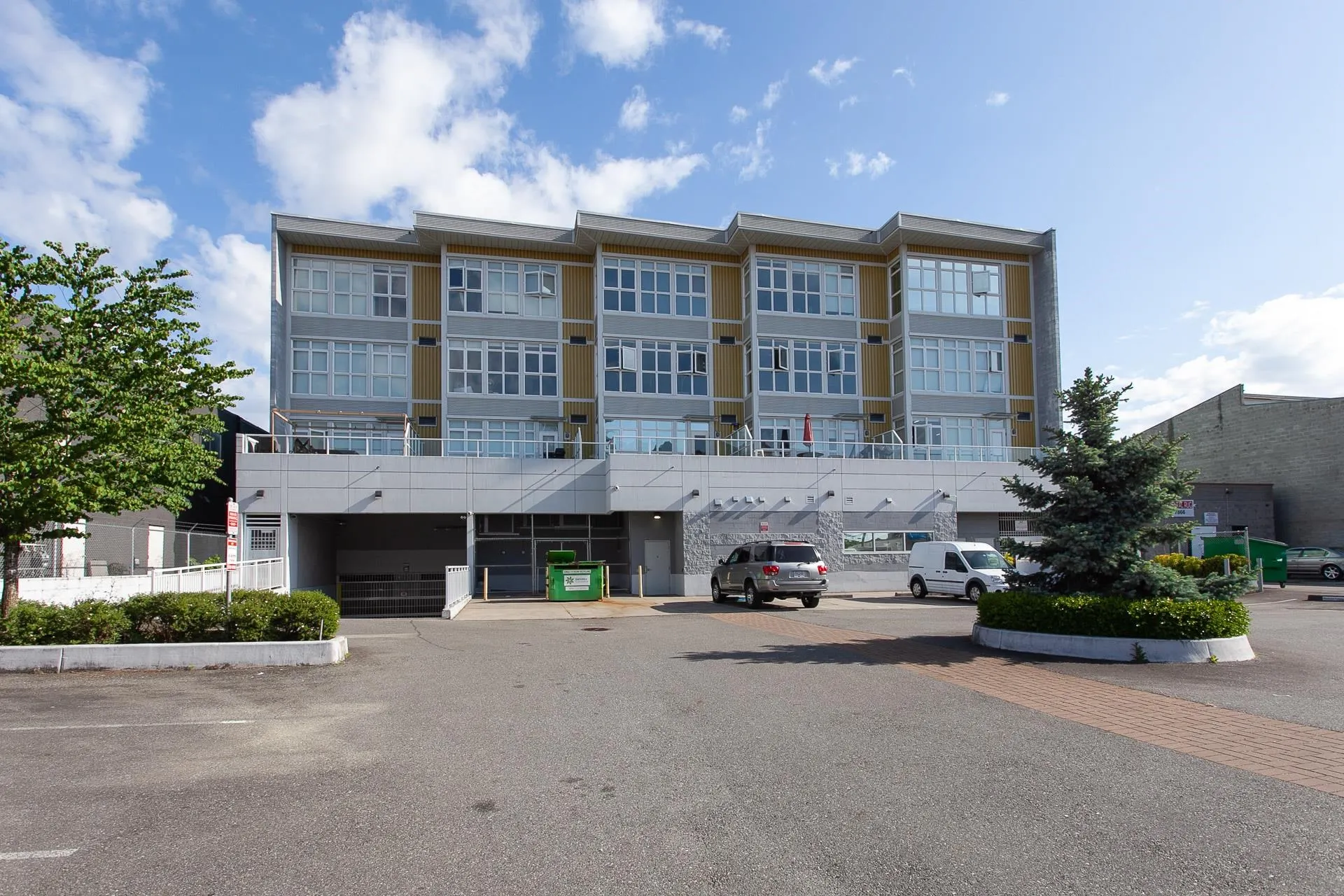 409 20238 Fraser Highway