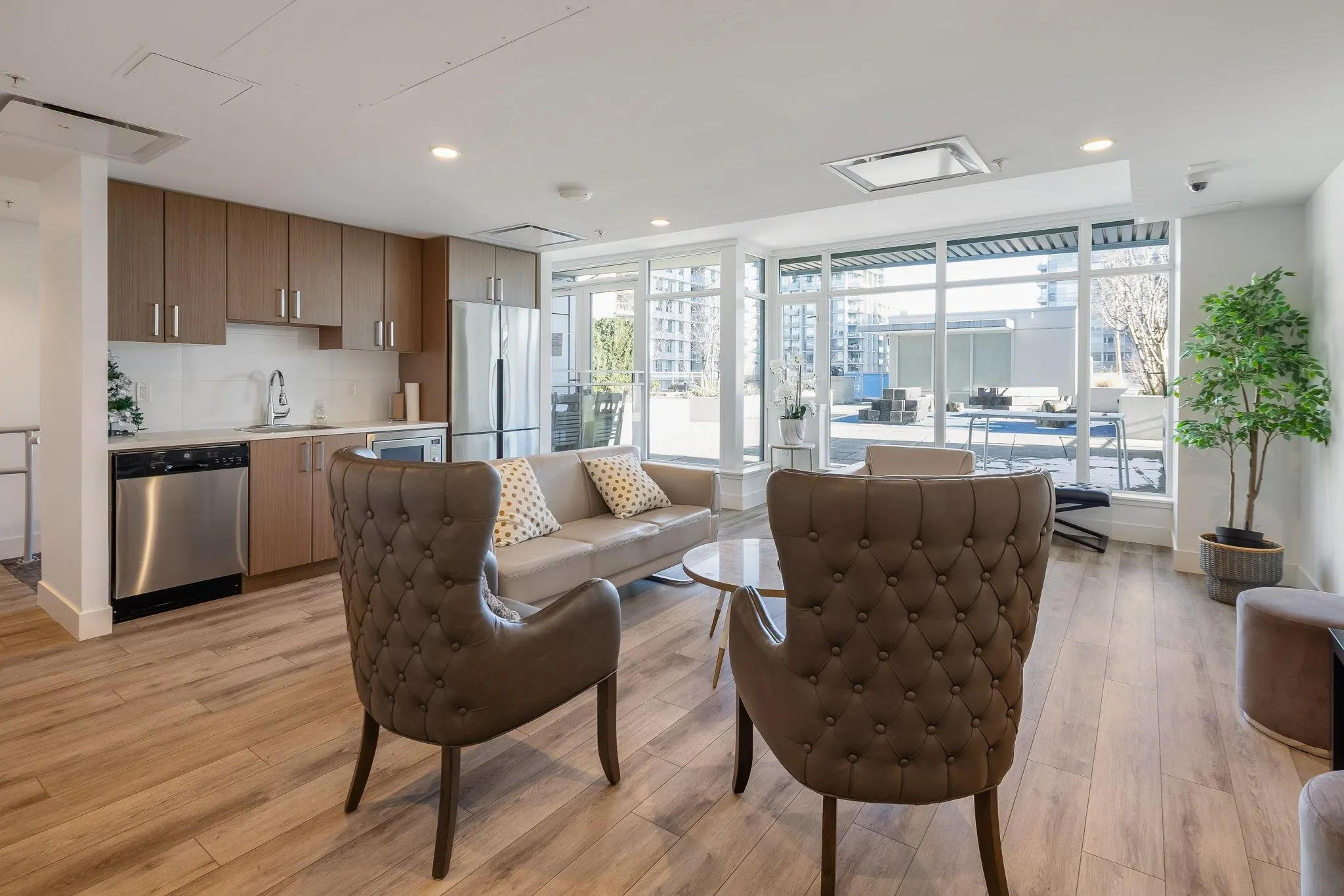 1505 1708 Ontario Street