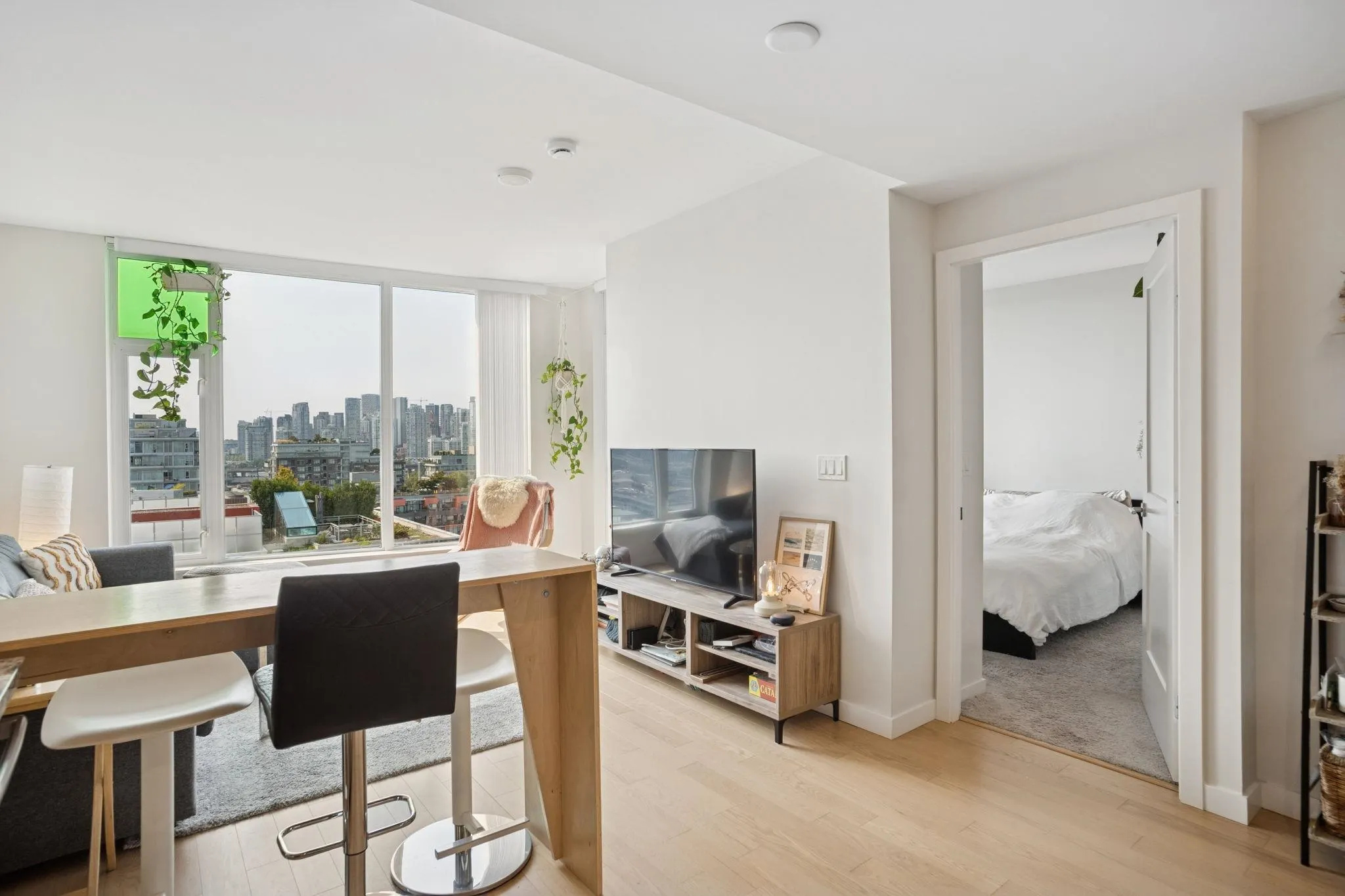 1505 1708 Ontario Street