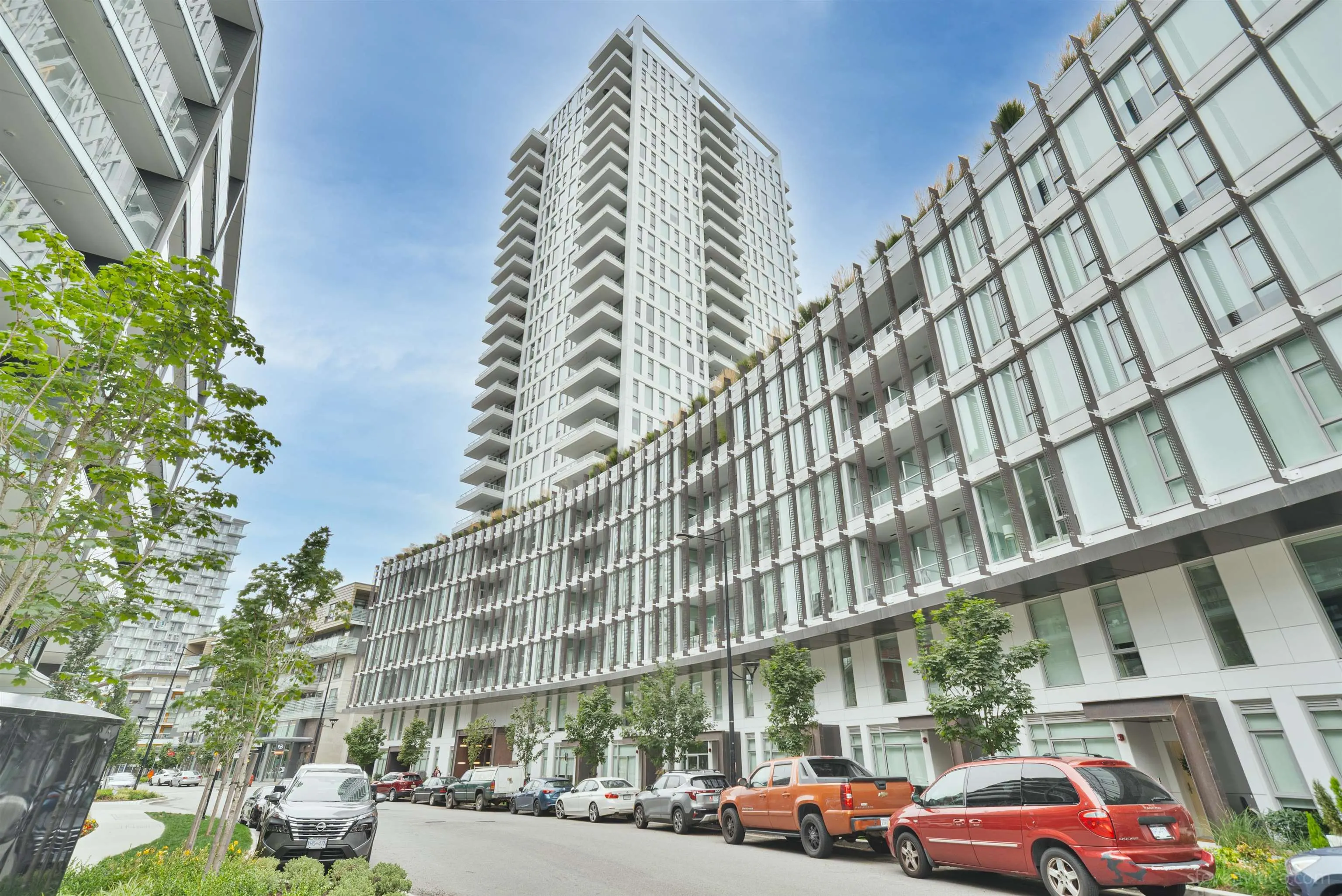 416 3438 Sawmill Crescent