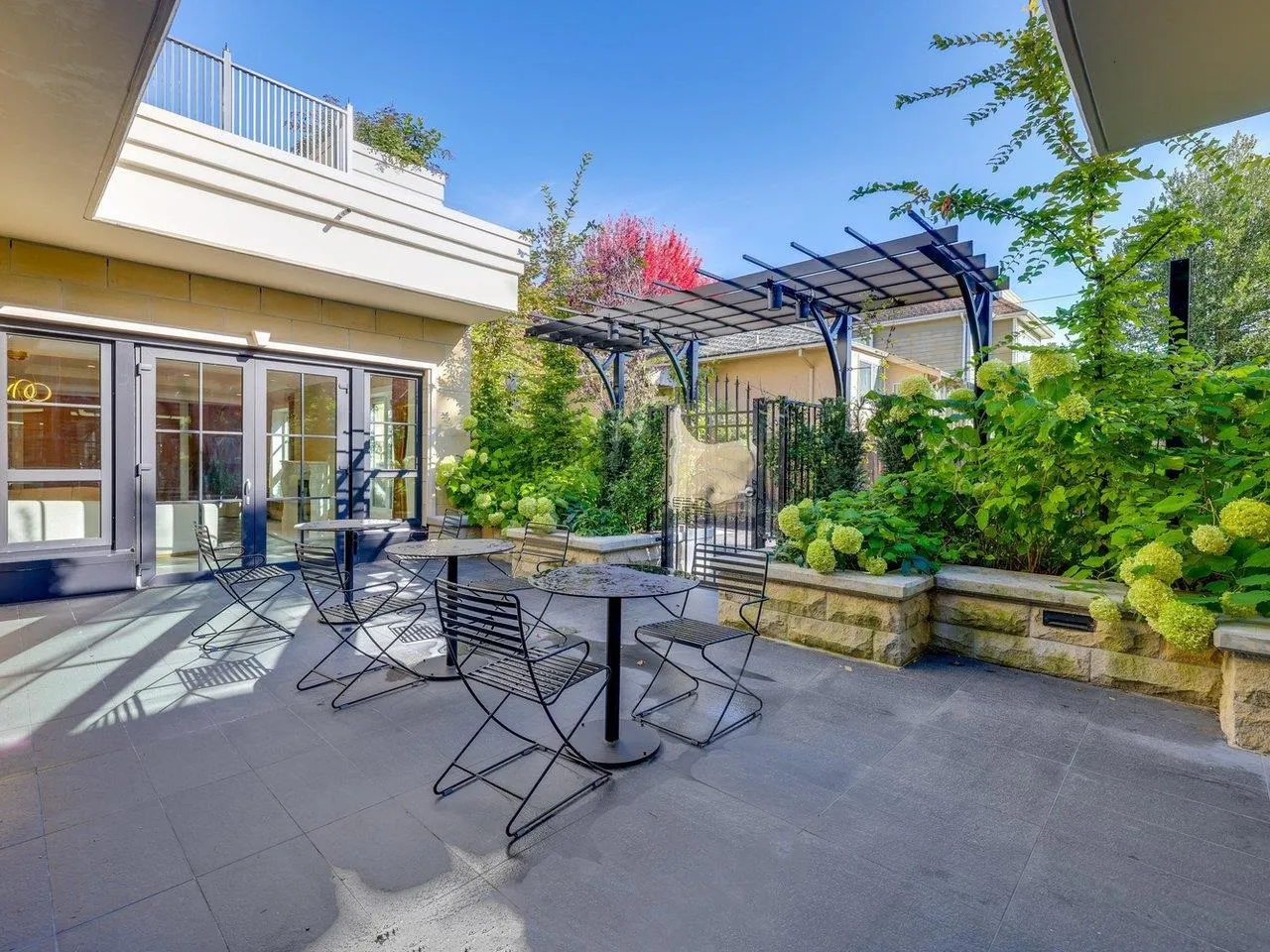 203 2096 W 47th Avenue