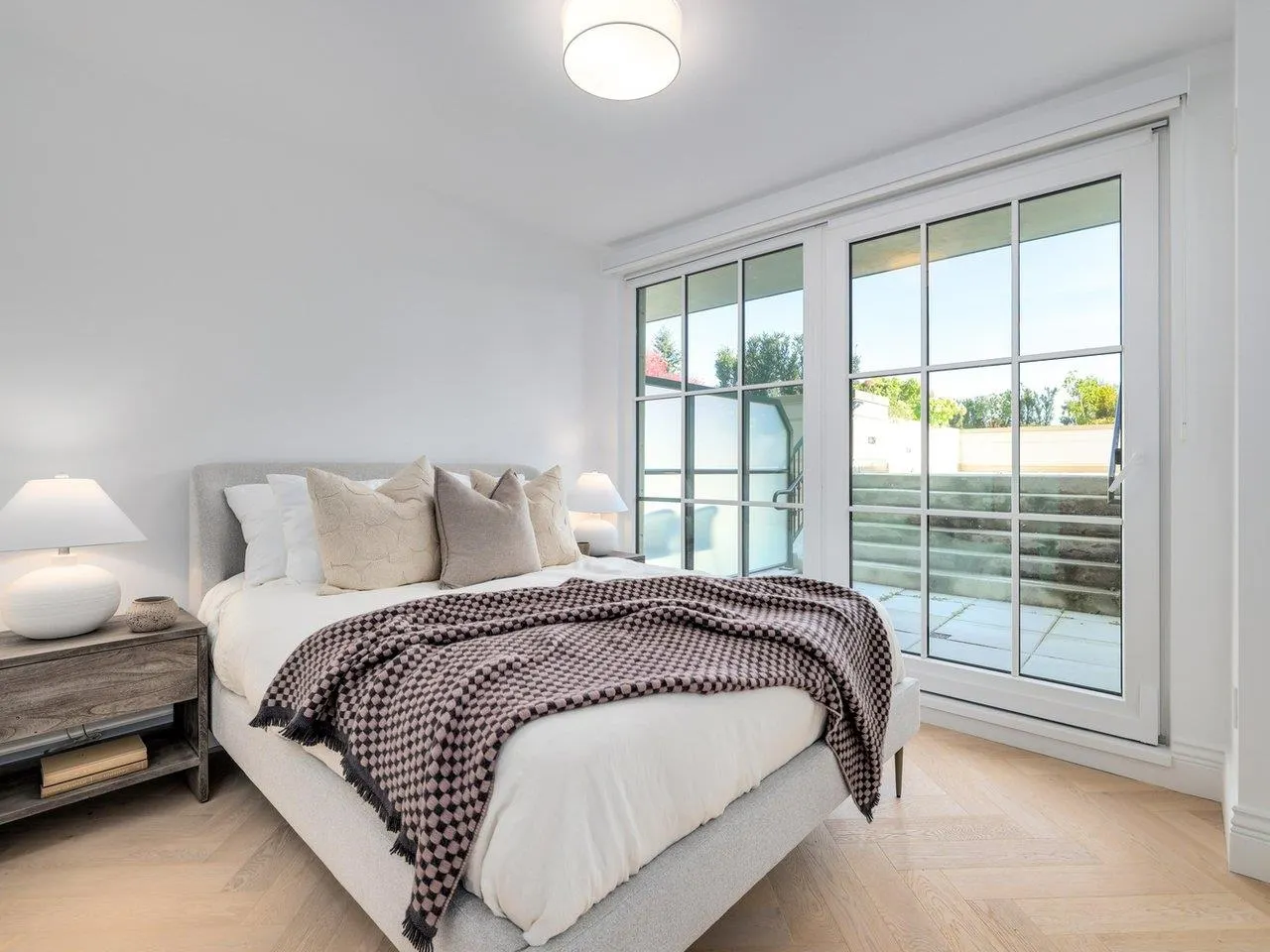 203 2096 W 47th Avenue