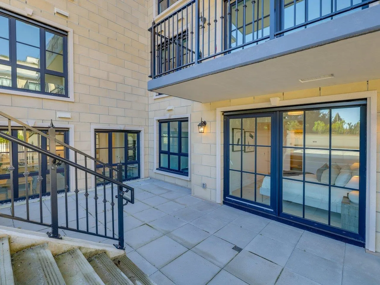 203 2096 W 47th Avenue