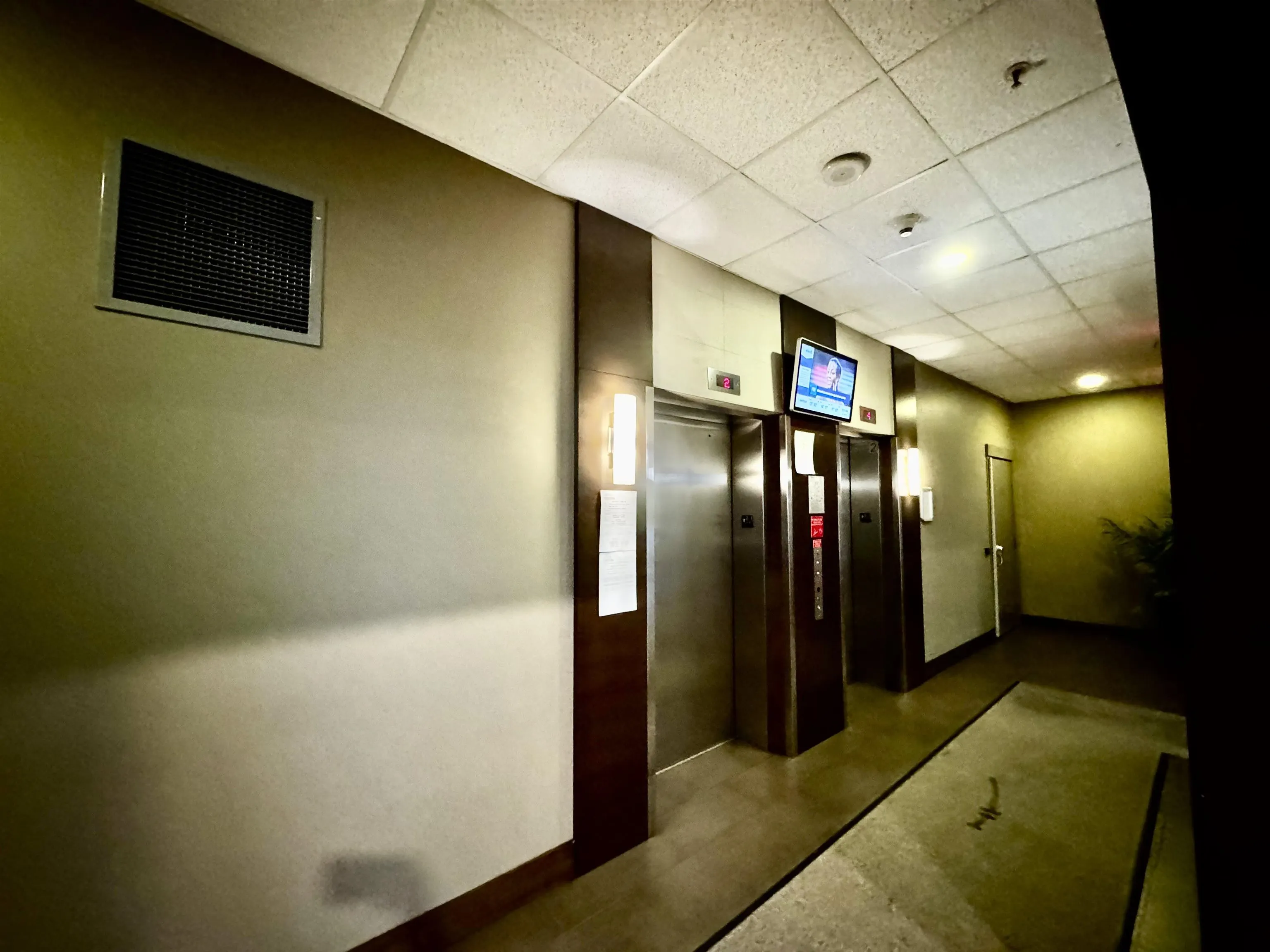 1604 13399 104th Avenue