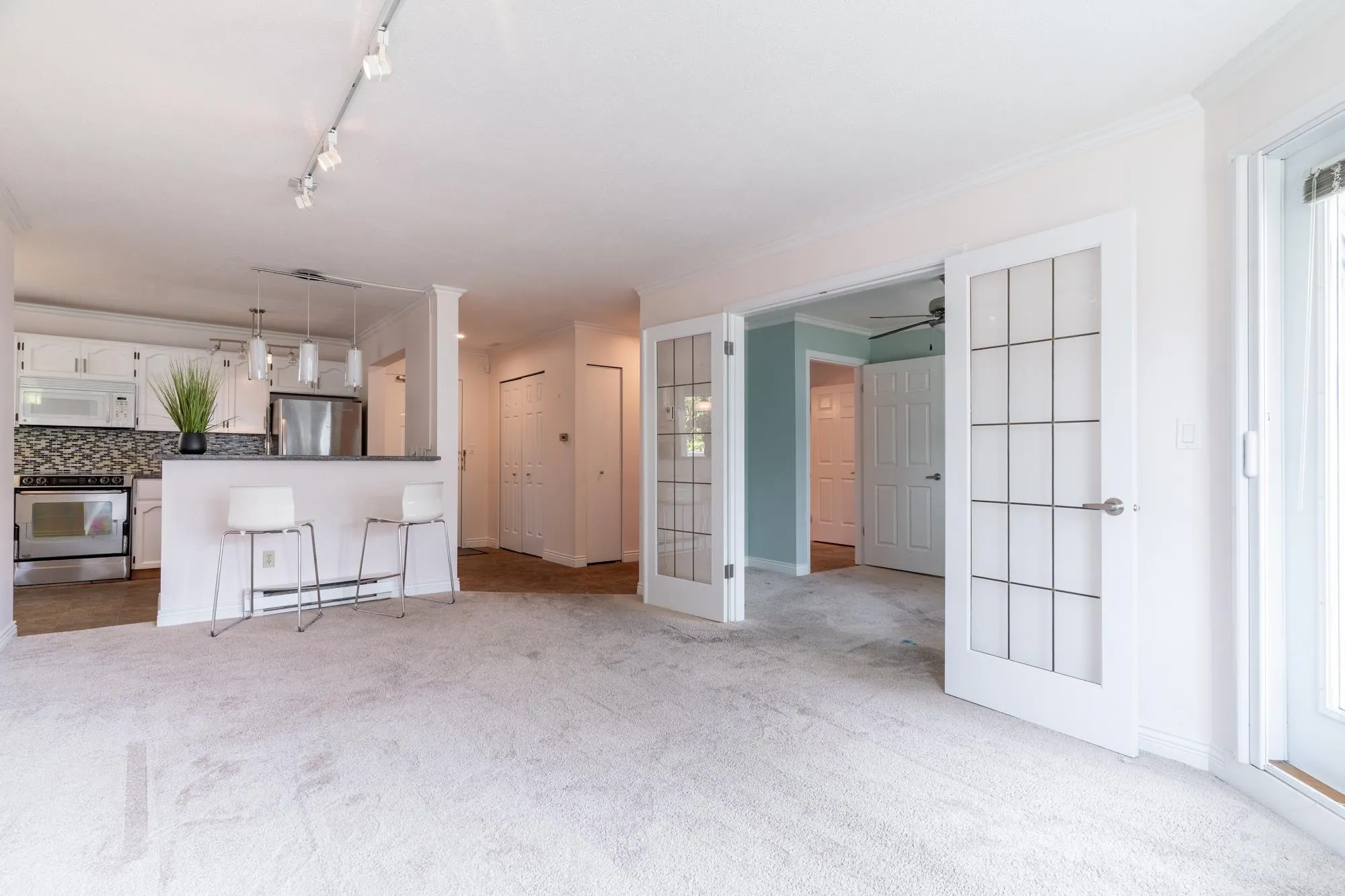 208 13965 16 Avenue