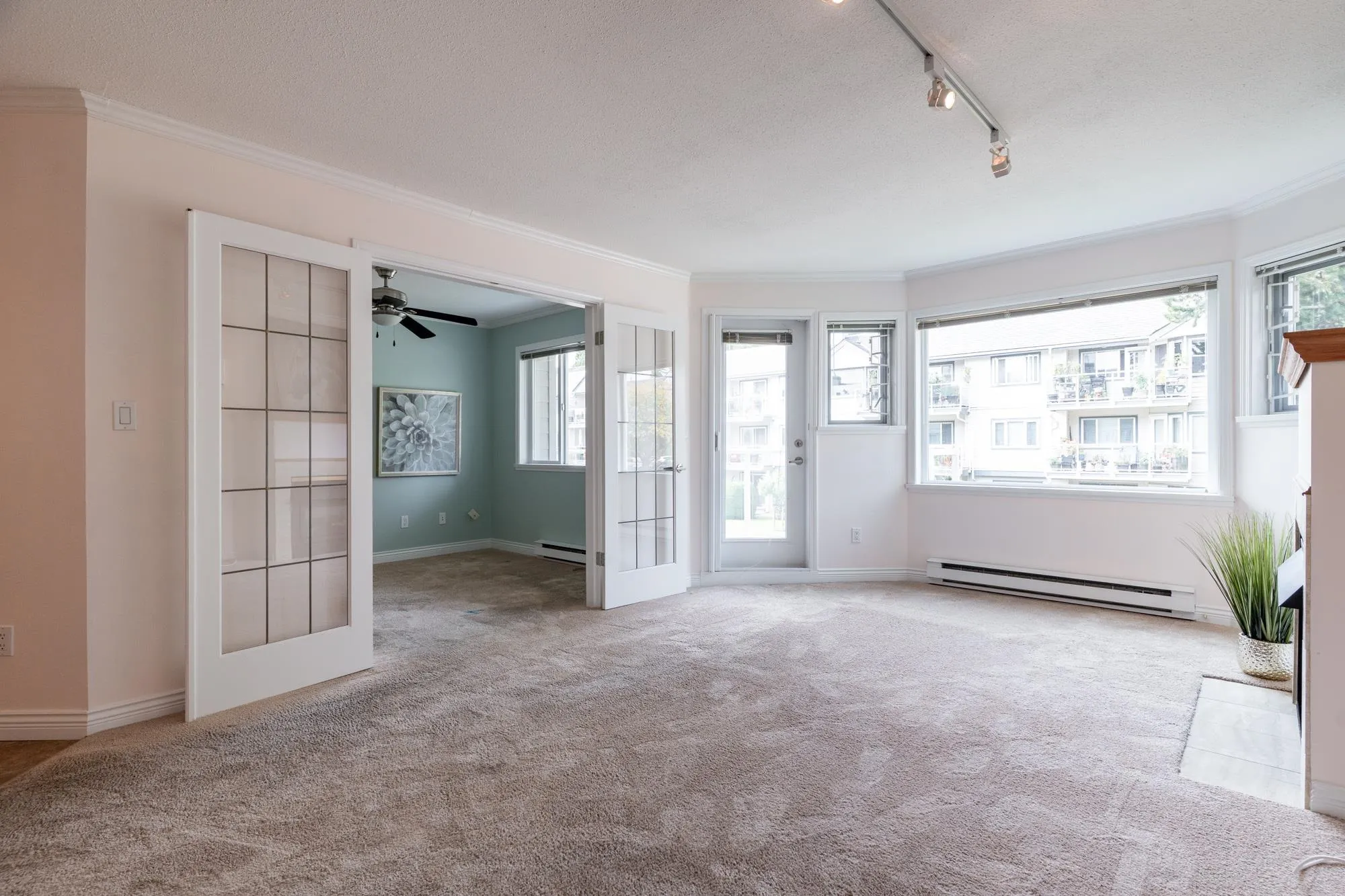 208 13965 16 Avenue