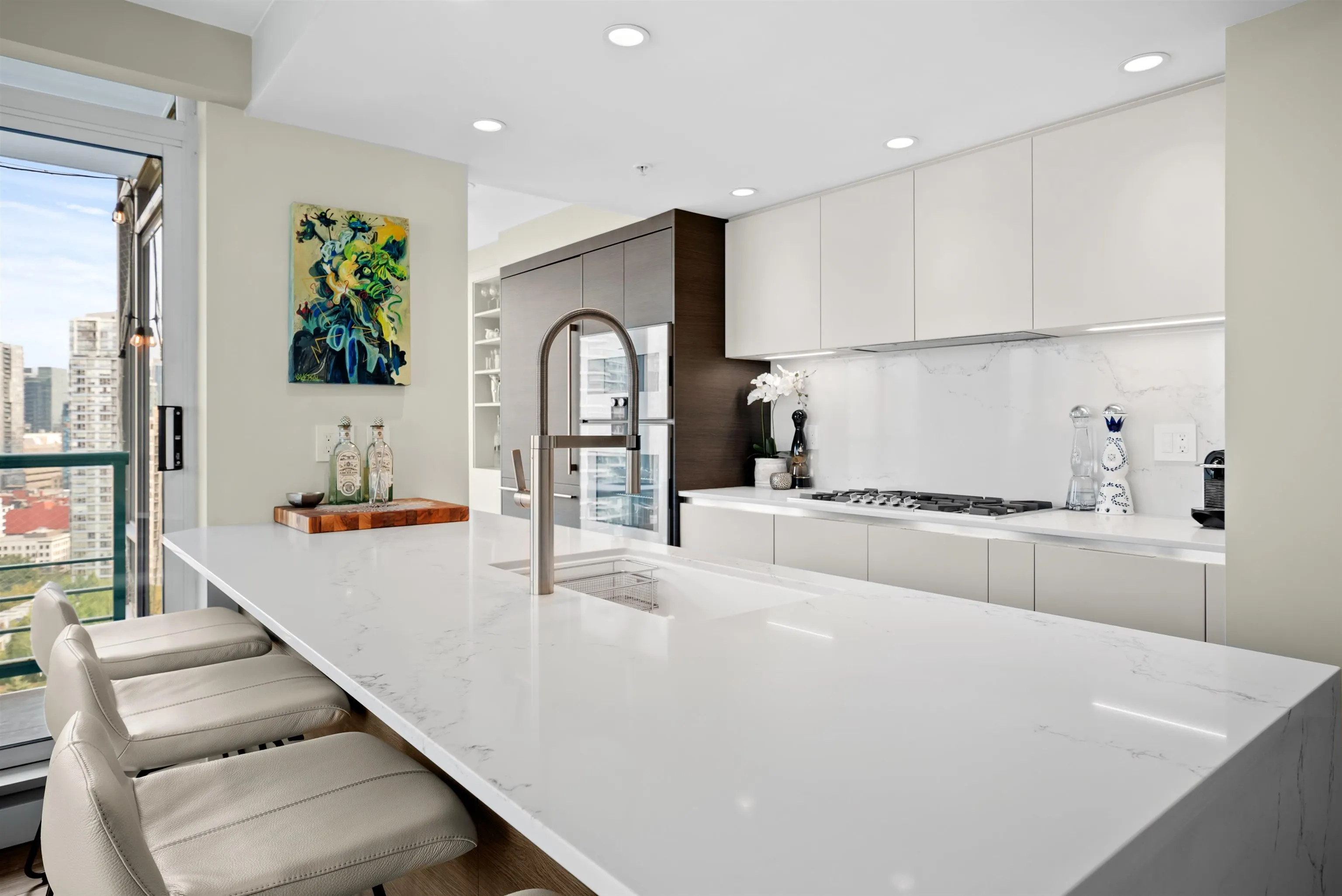 2606 1067 Marinaside Crescent