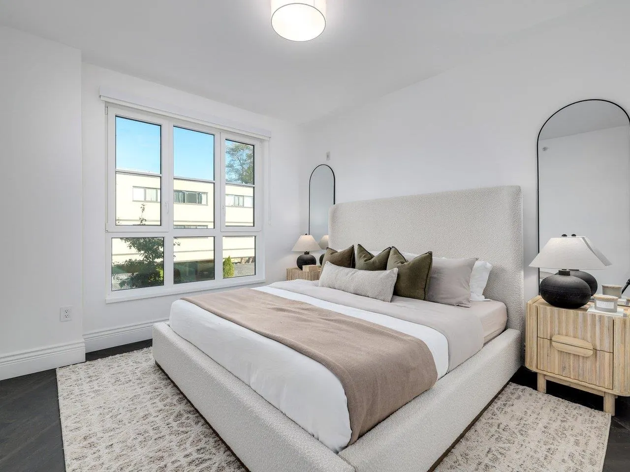 213 2096 W 47th Avenue