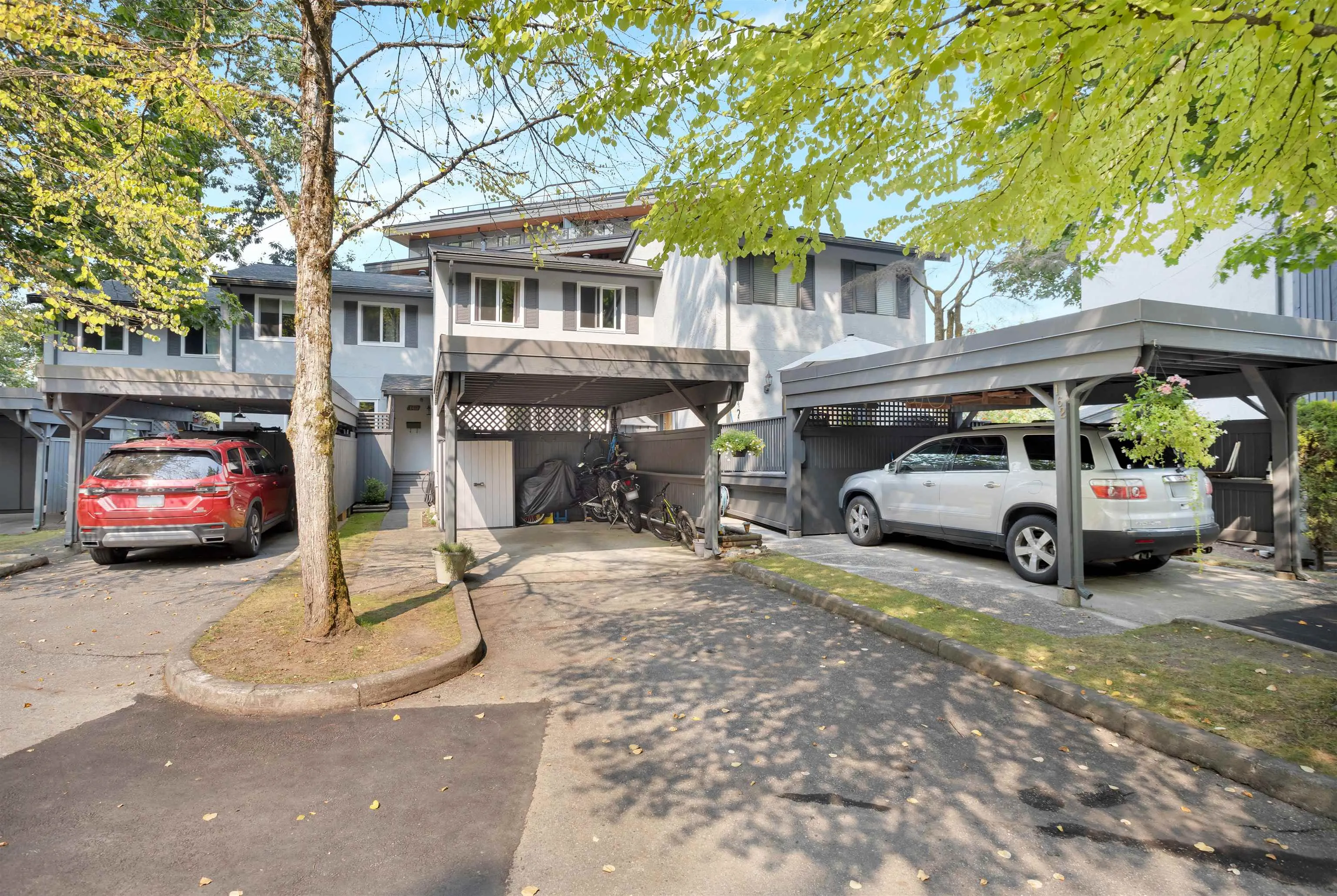 160 James Road