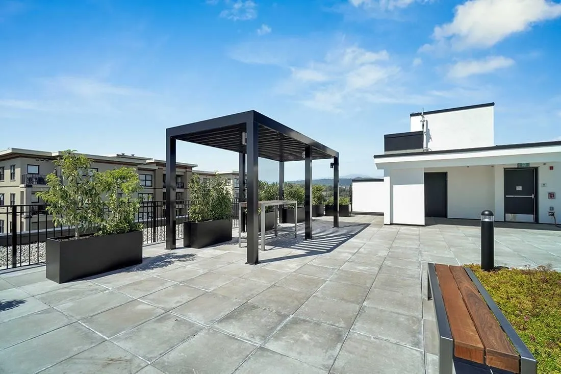 509 408 East Columbia