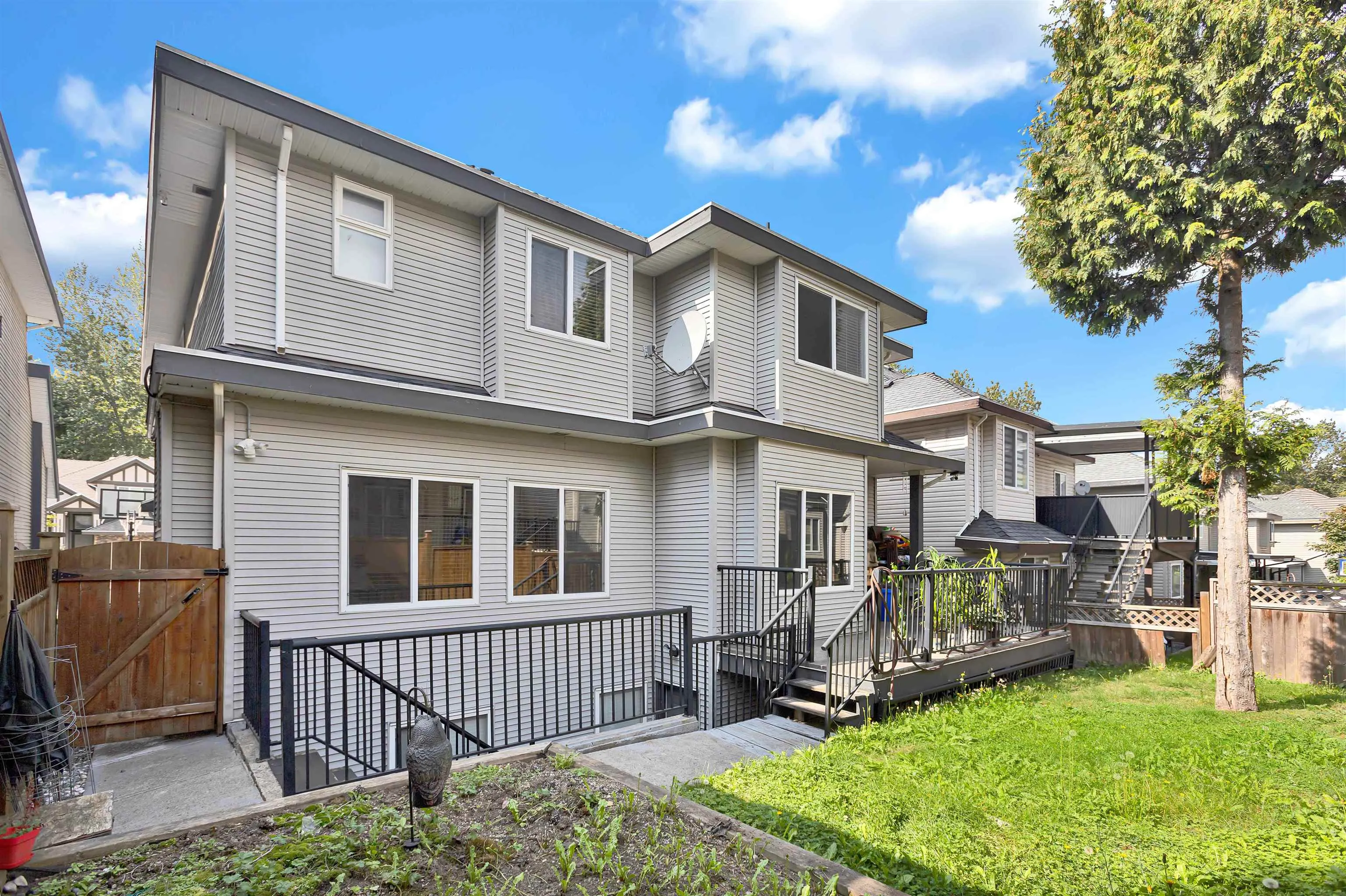 7770 146 Street