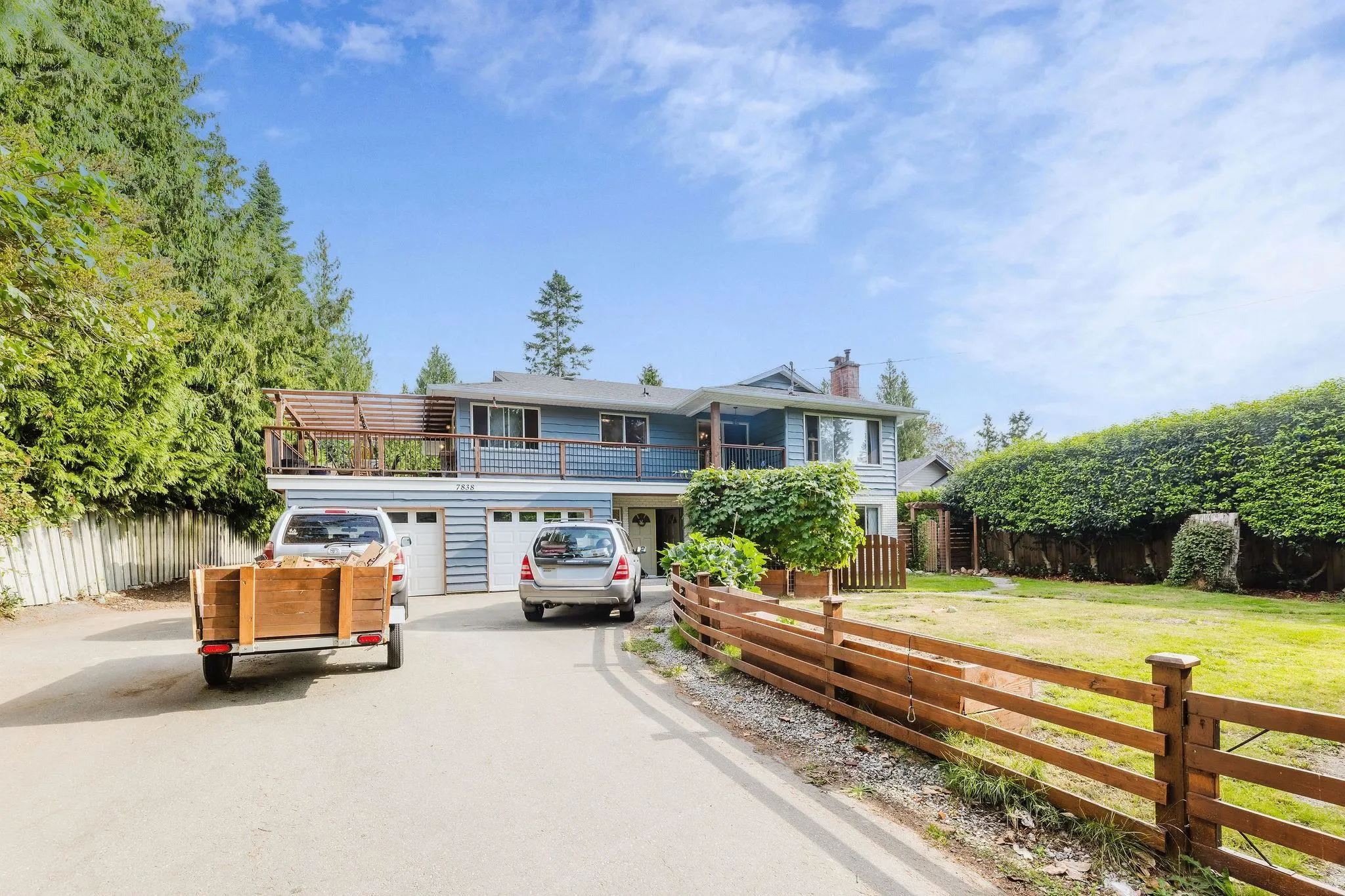 7838 Redrooffs Road