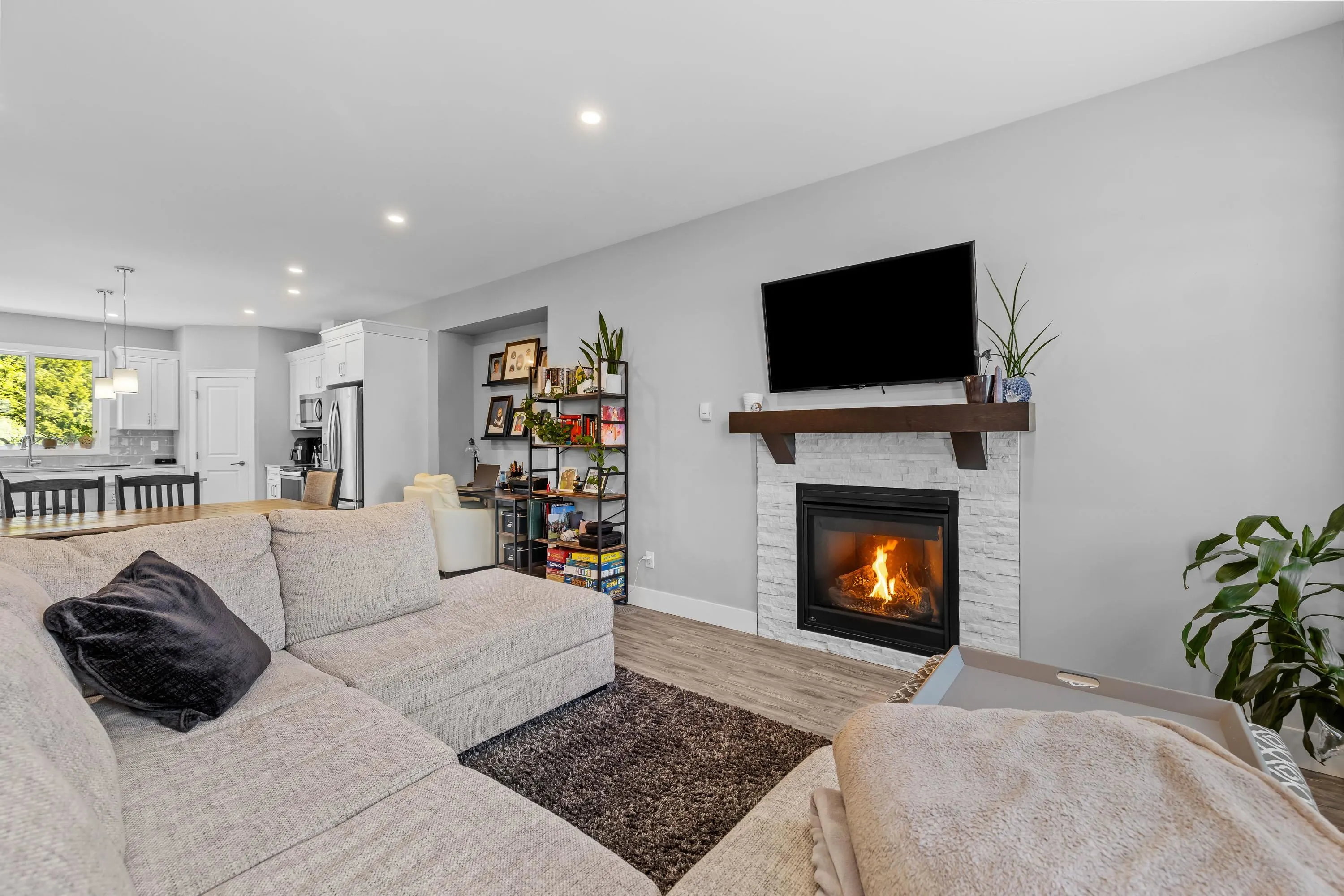 26 4295 Old Clayburn Road